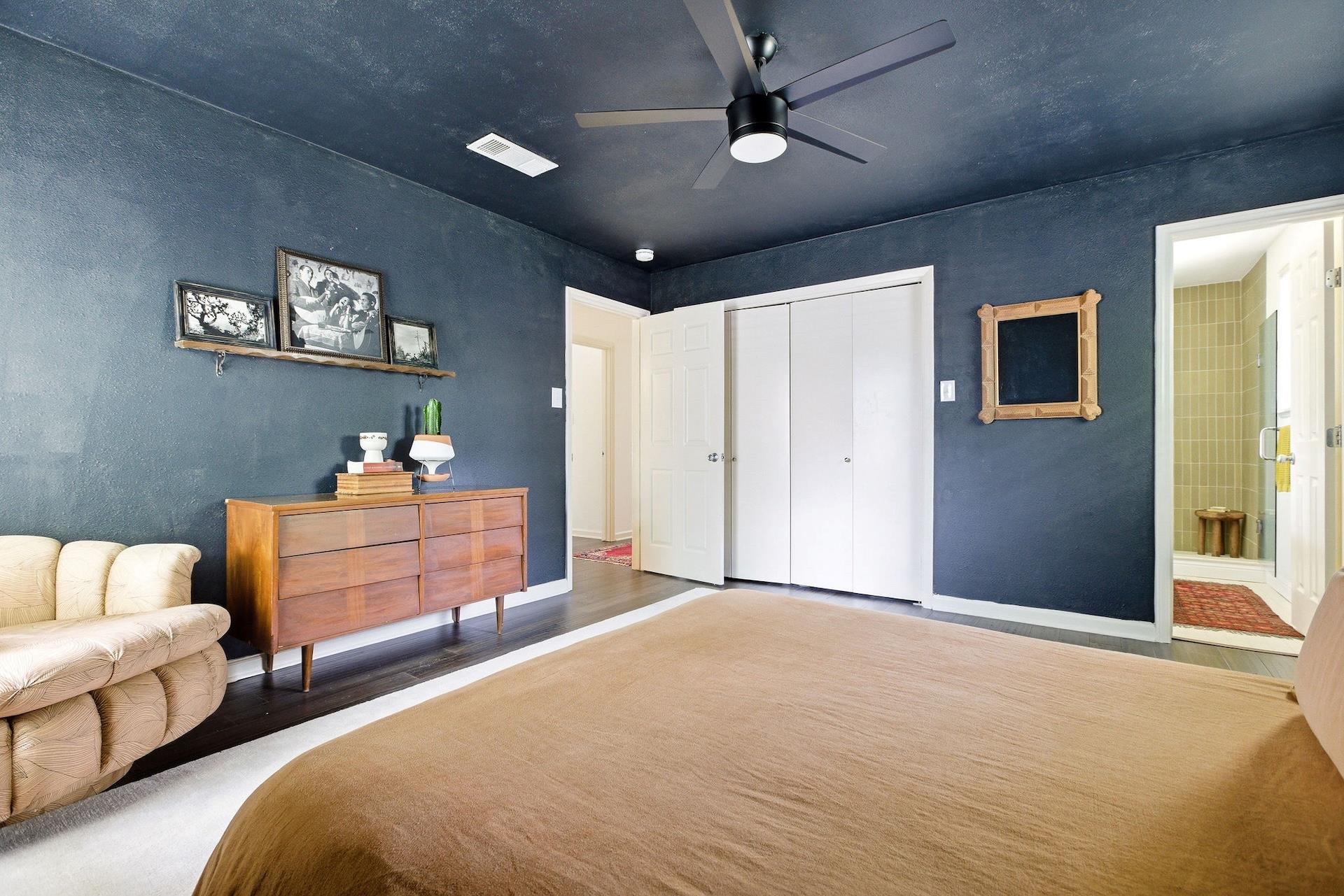 500 S Rio Grande St, Lockhart, TX 78644