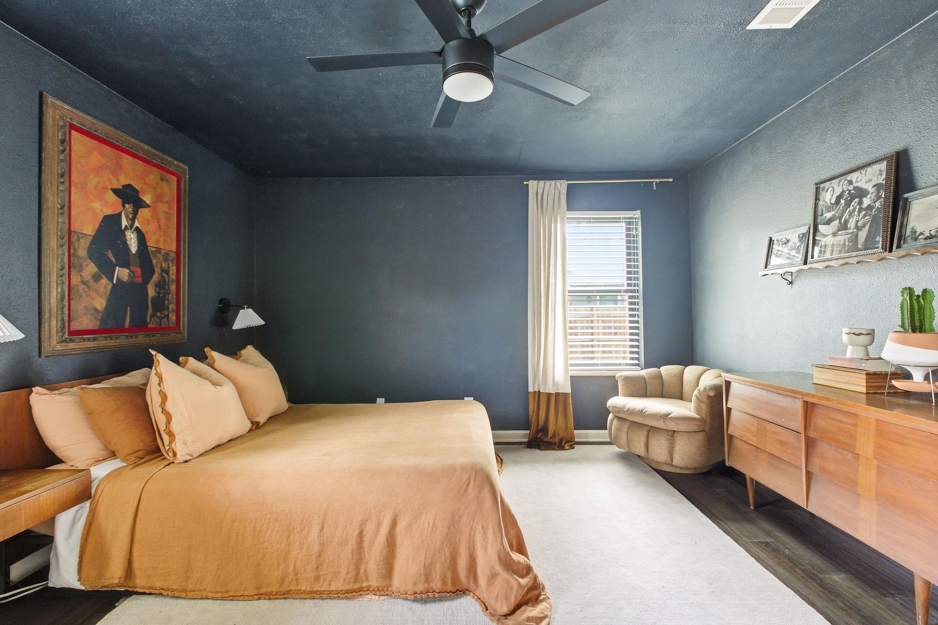 500 S Rio Grande St, Lockhart, TX 78644