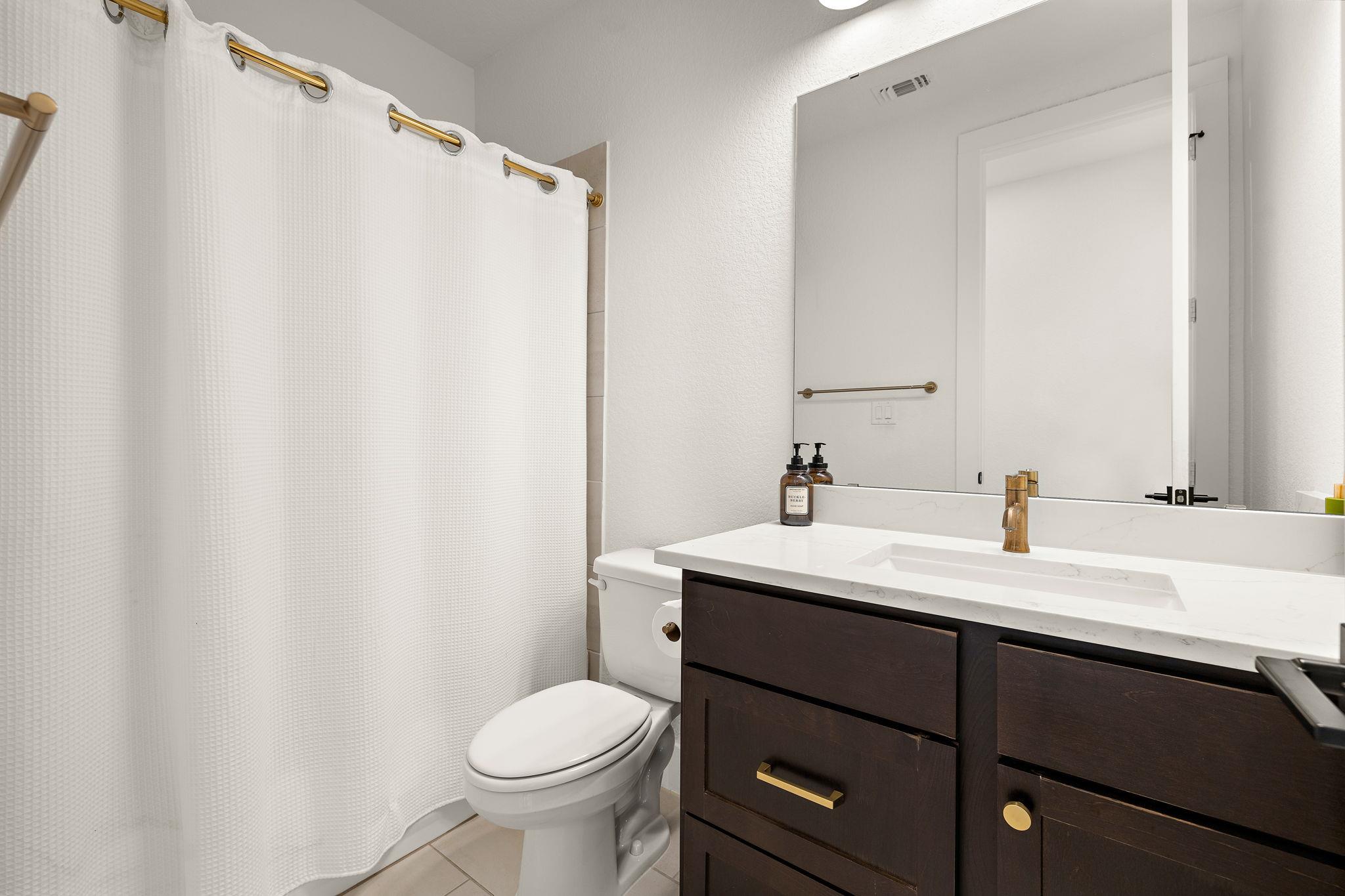 1409 Golden Celebration Bnd, Leander, TX 78641
