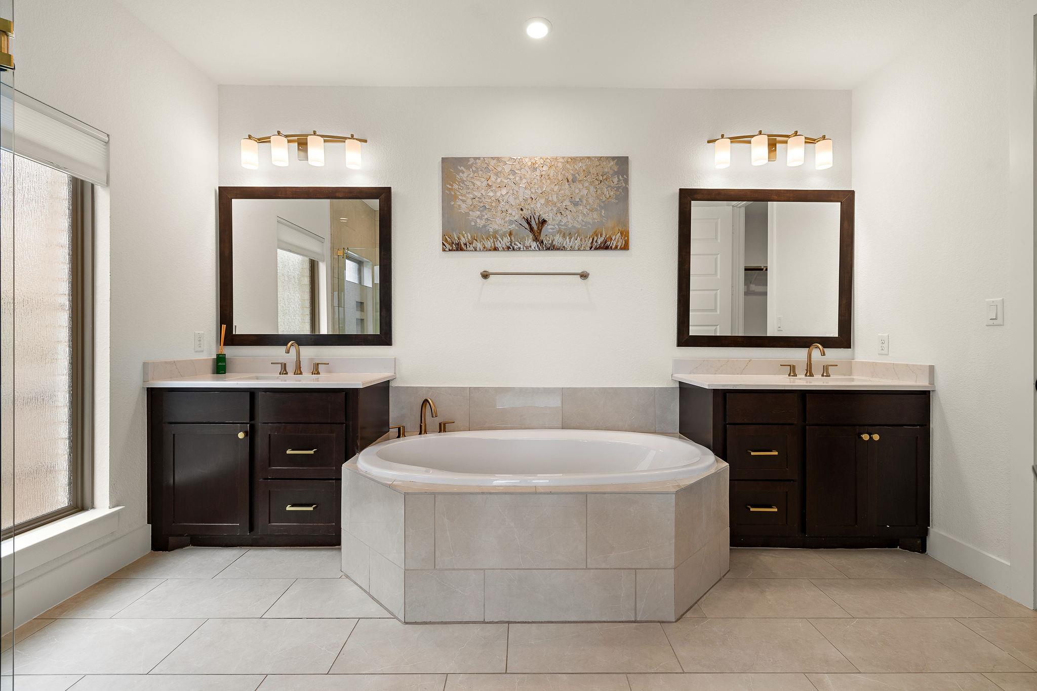 1409 Golden Celebration Bnd, Leander, TX 78641