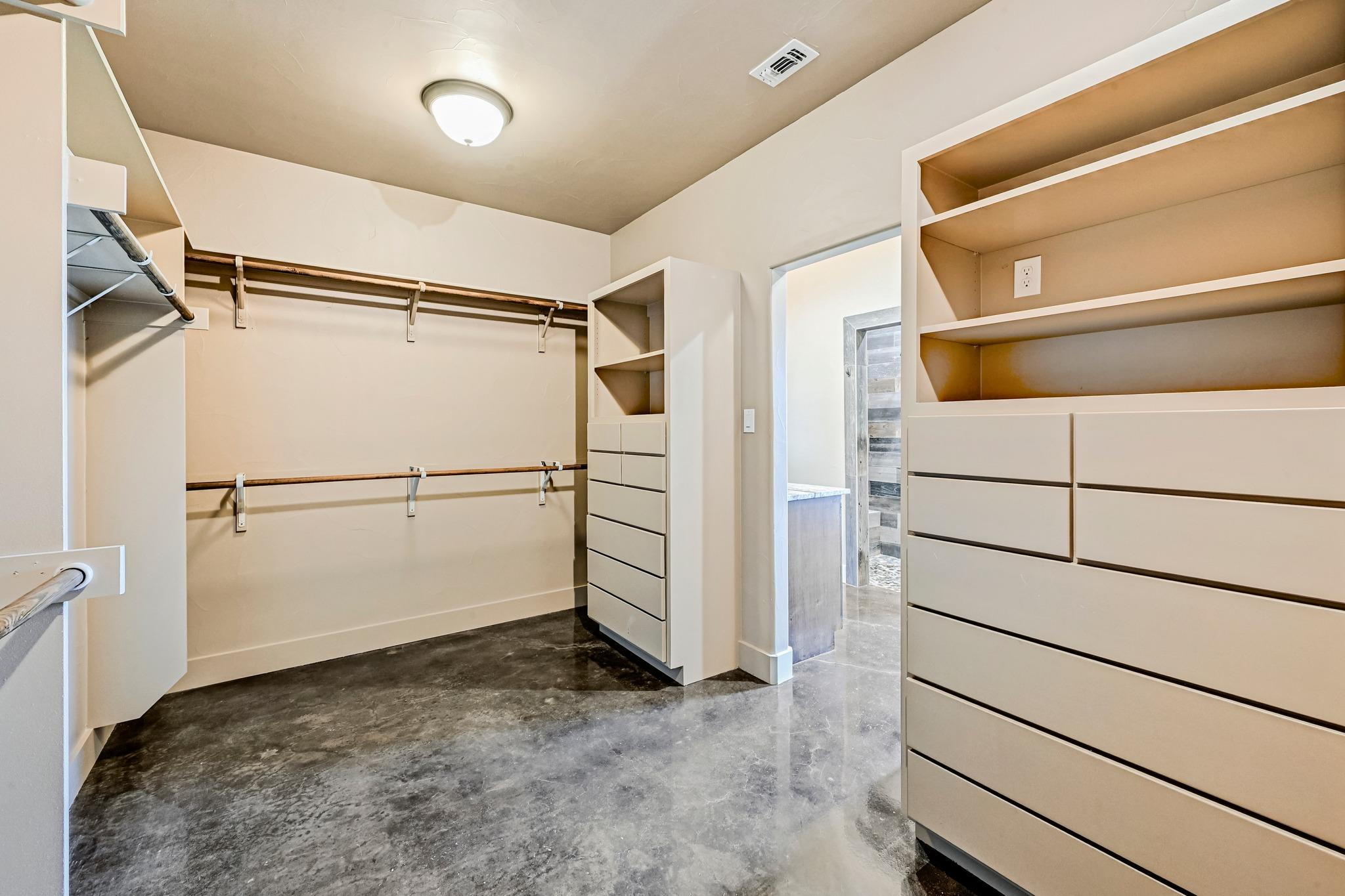 1608 County Road 204, Liberty Hill, TX 78642