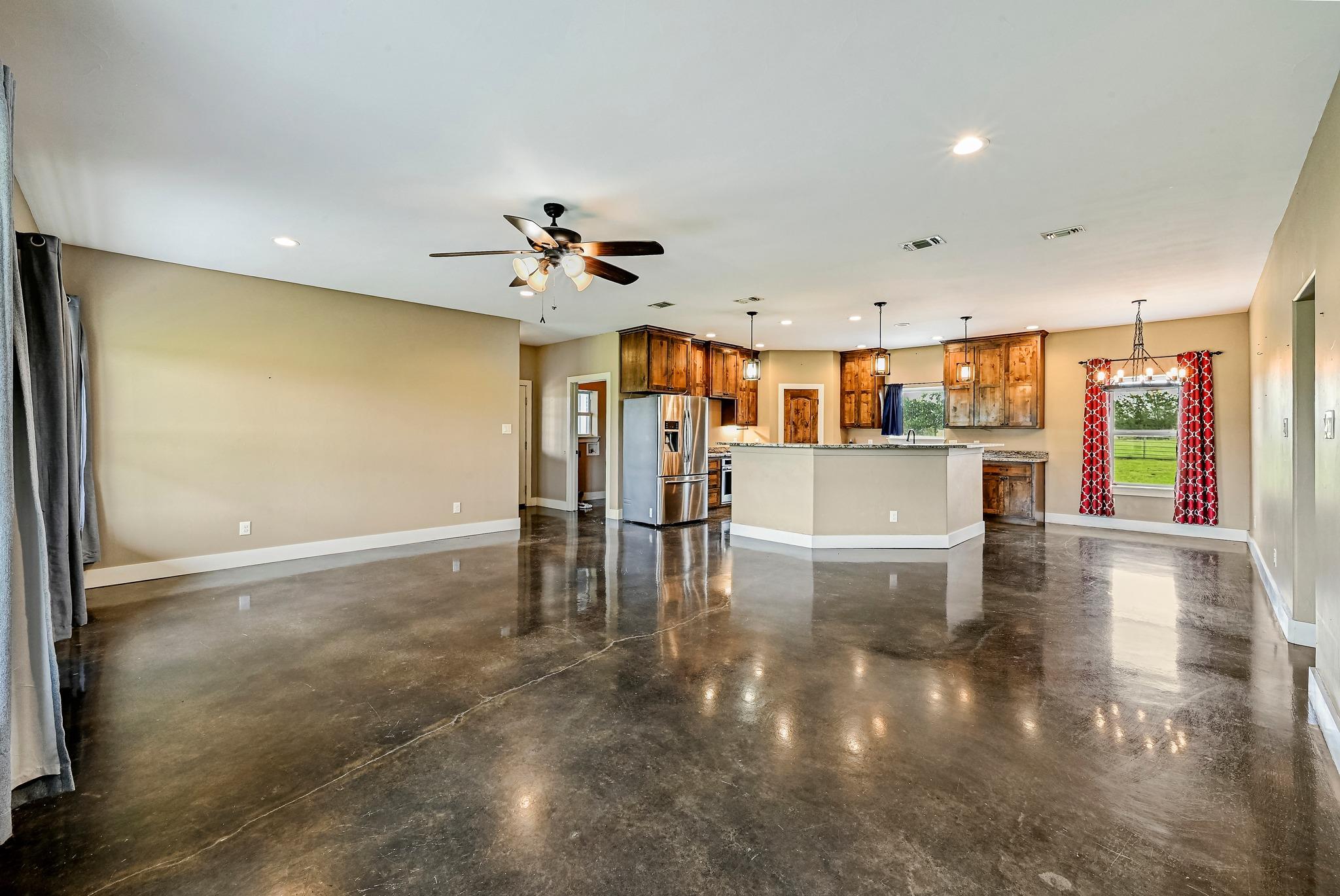 1608 County Road 204, Liberty Hill, TX 78642