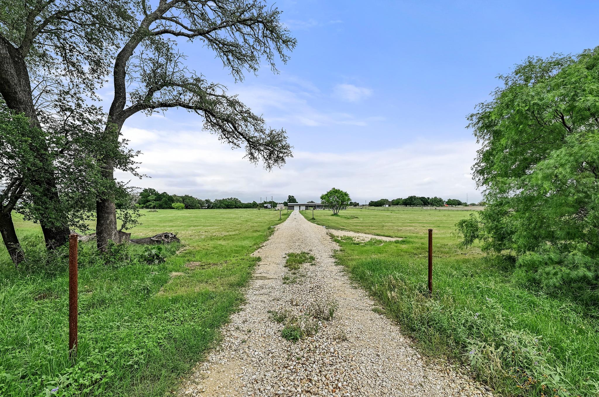 1608 County Road 204, Liberty Hill, TX 78642