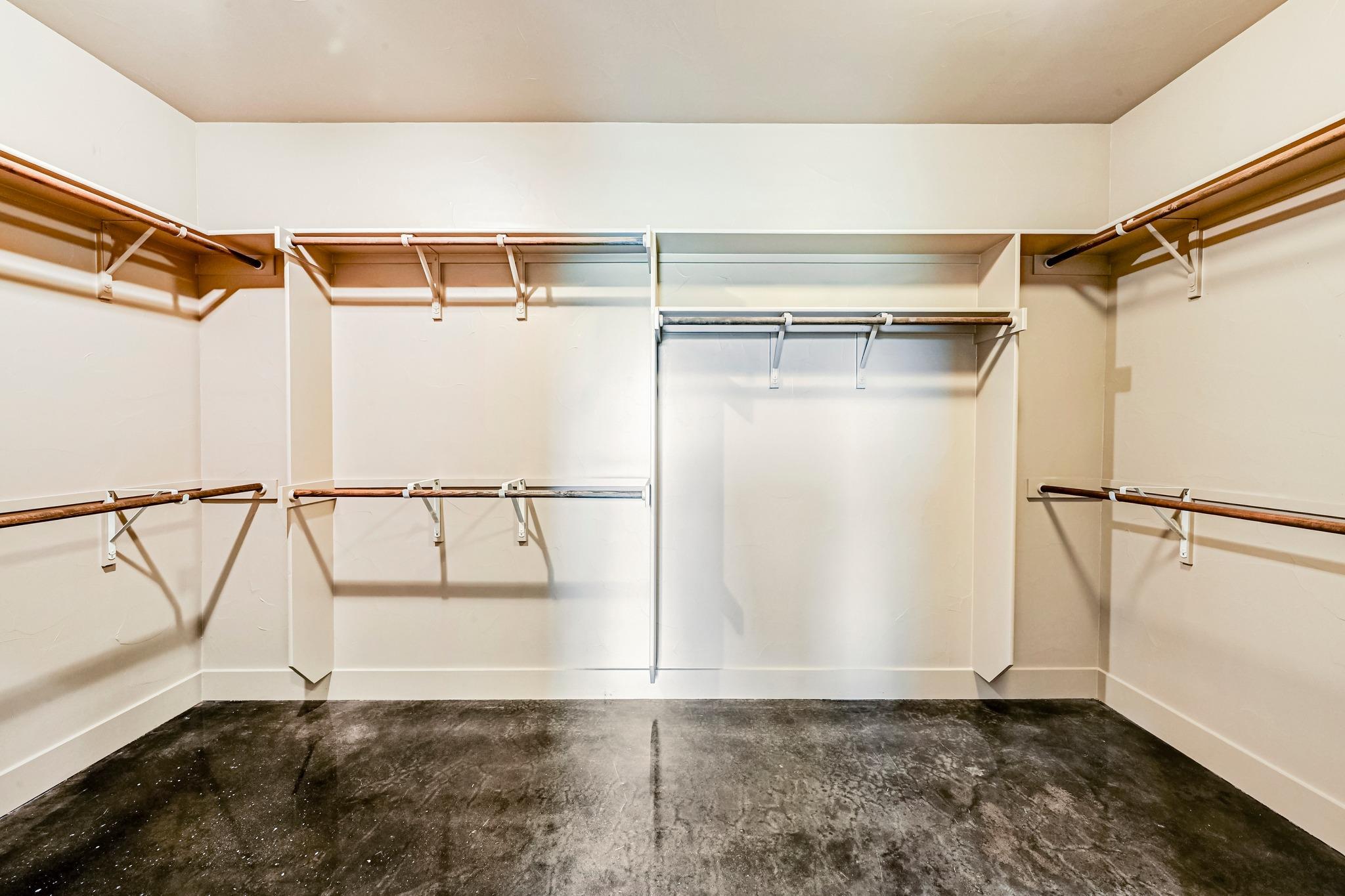 1608 County Road 204, Liberty Hill, TX 78642