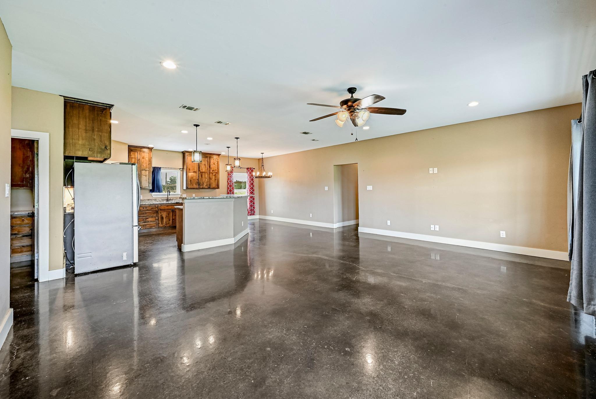 1608 County Road 204, Liberty Hill, TX 78642