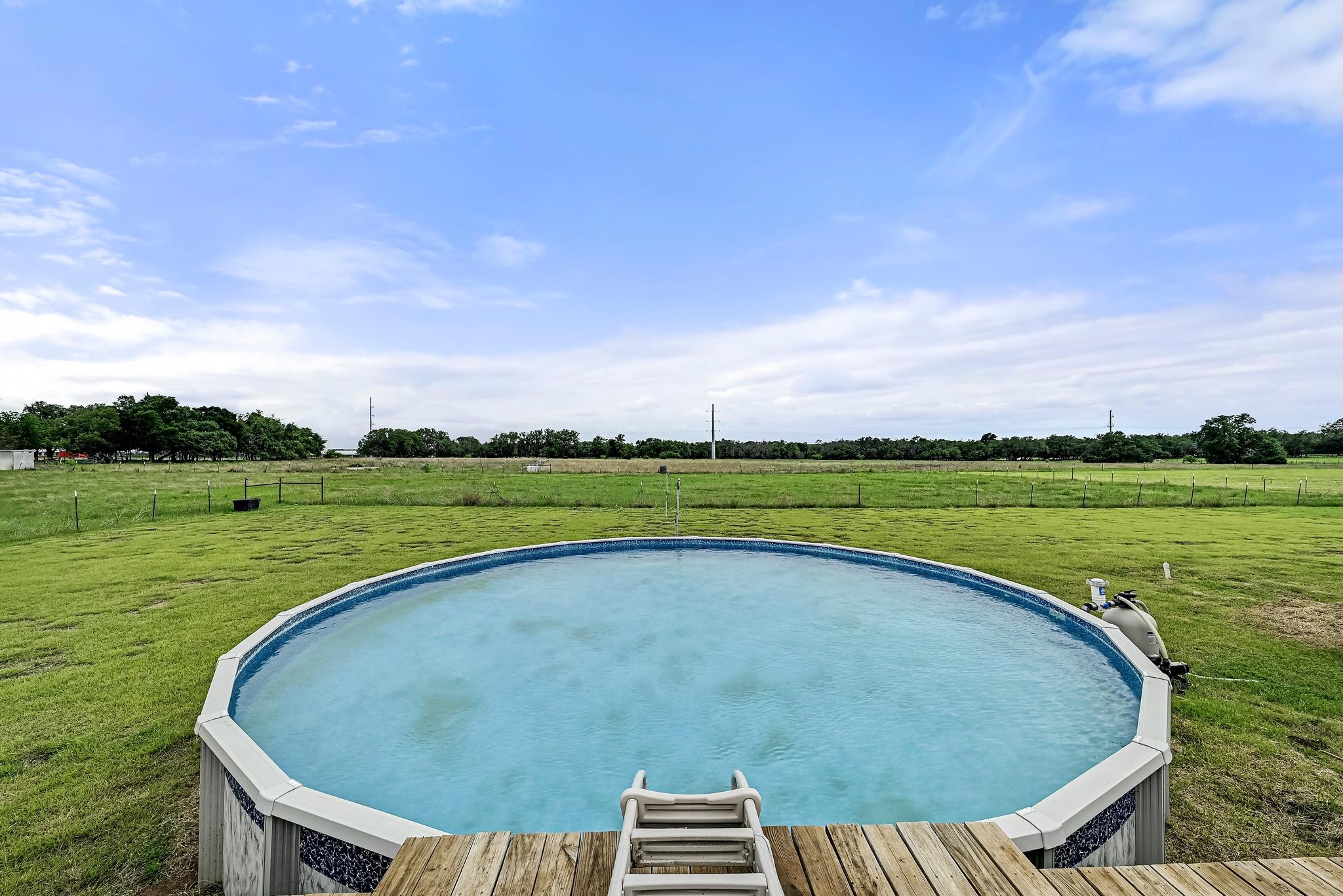 1608 County Road 204, Liberty Hill, TX 78642