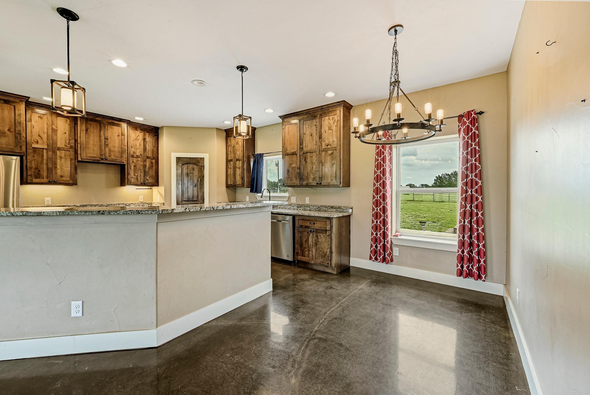 1608 County Road 204, Liberty Hill, TX 78642