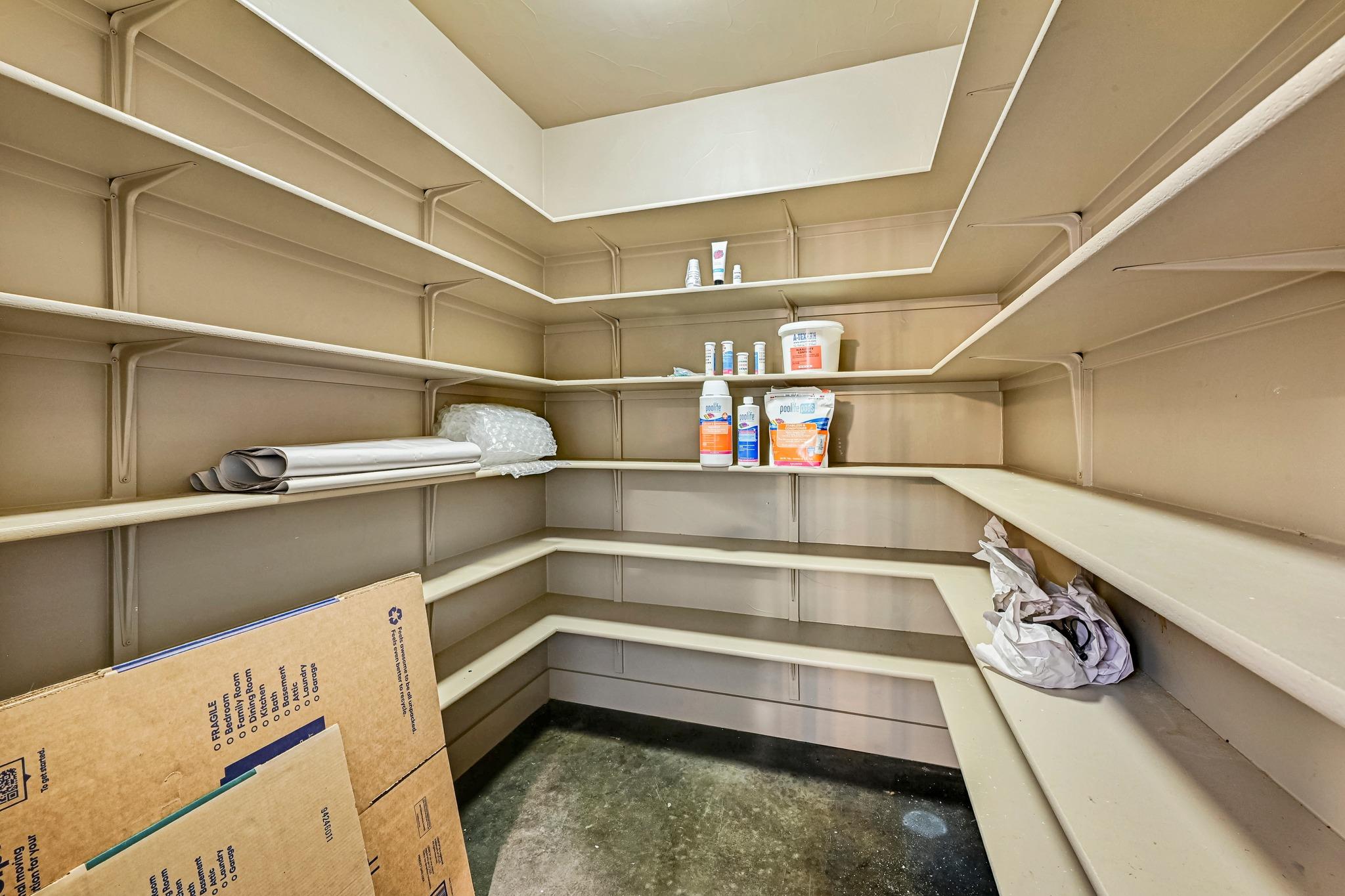 1608 County Road 204, Liberty Hill, TX 78642