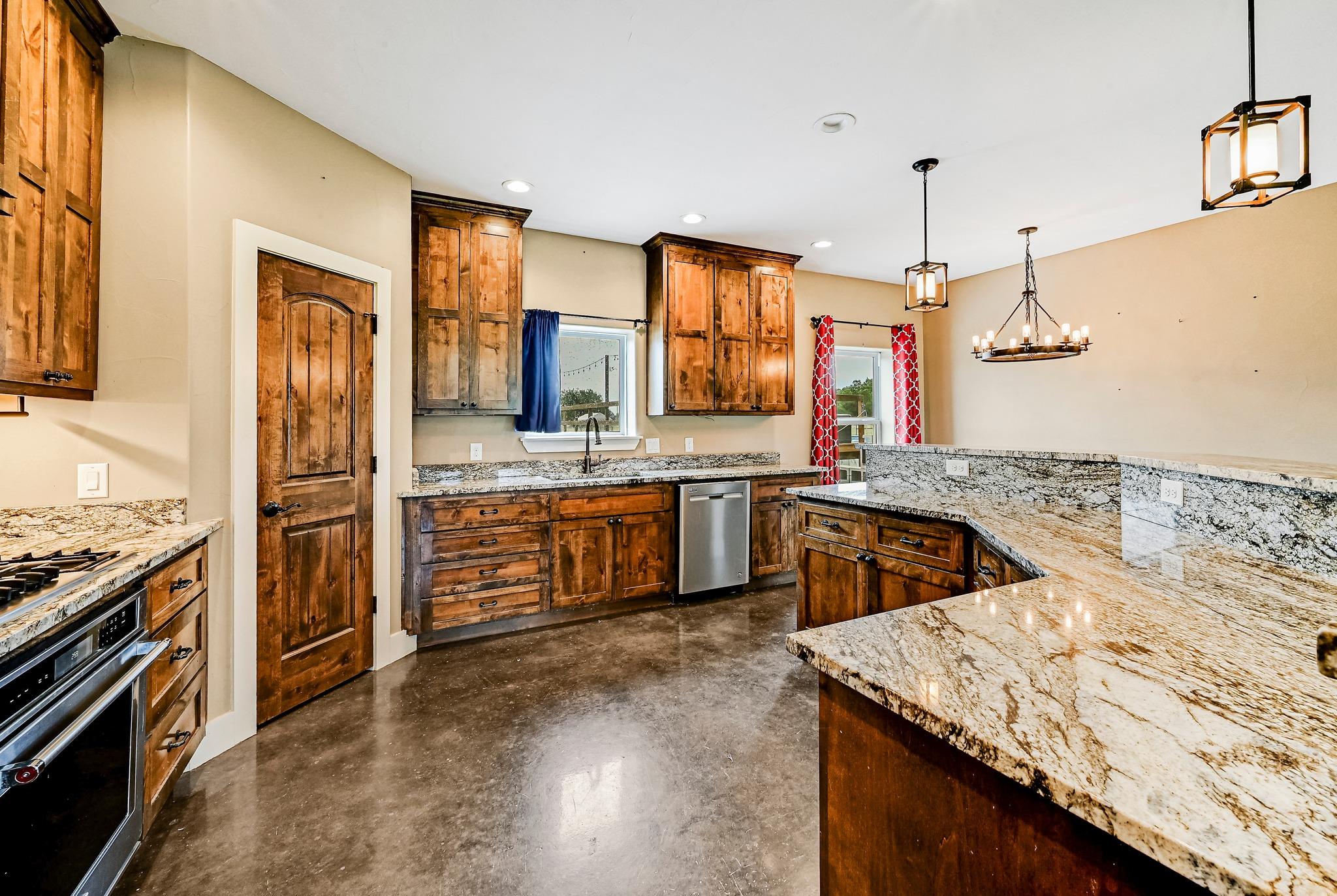 1608 County Road 204, Liberty Hill, TX 78642