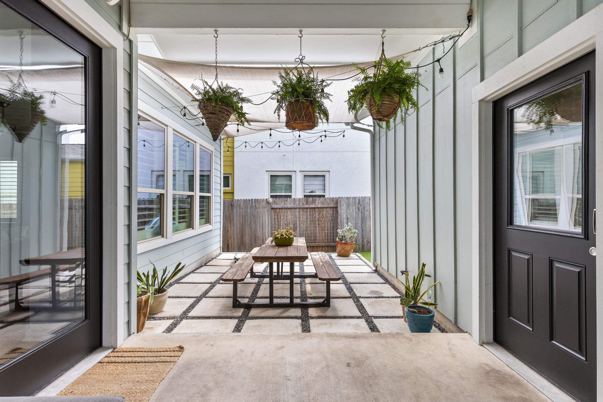 4504 Kocurek St, Austin, TX 78723
