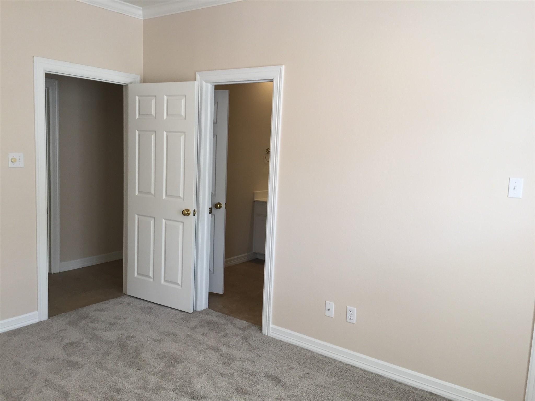4010 Long Champ Dr # 4, Austin, TX 78746