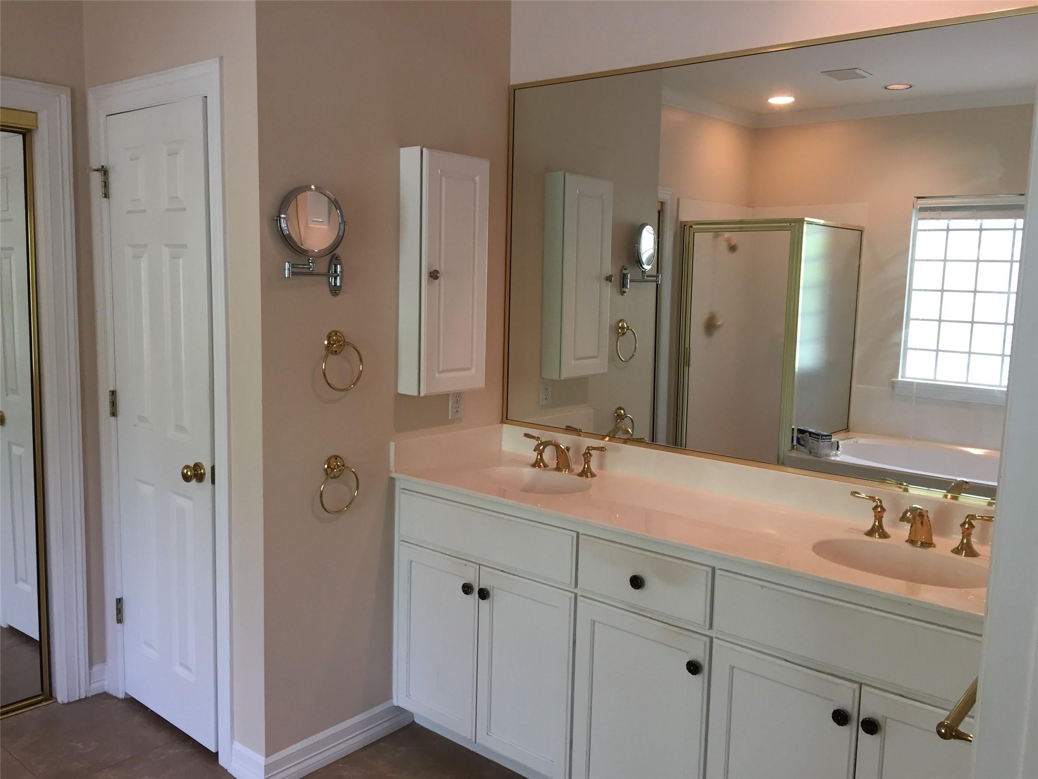 4010 Long Champ Dr # 4, Austin, TX 78746
