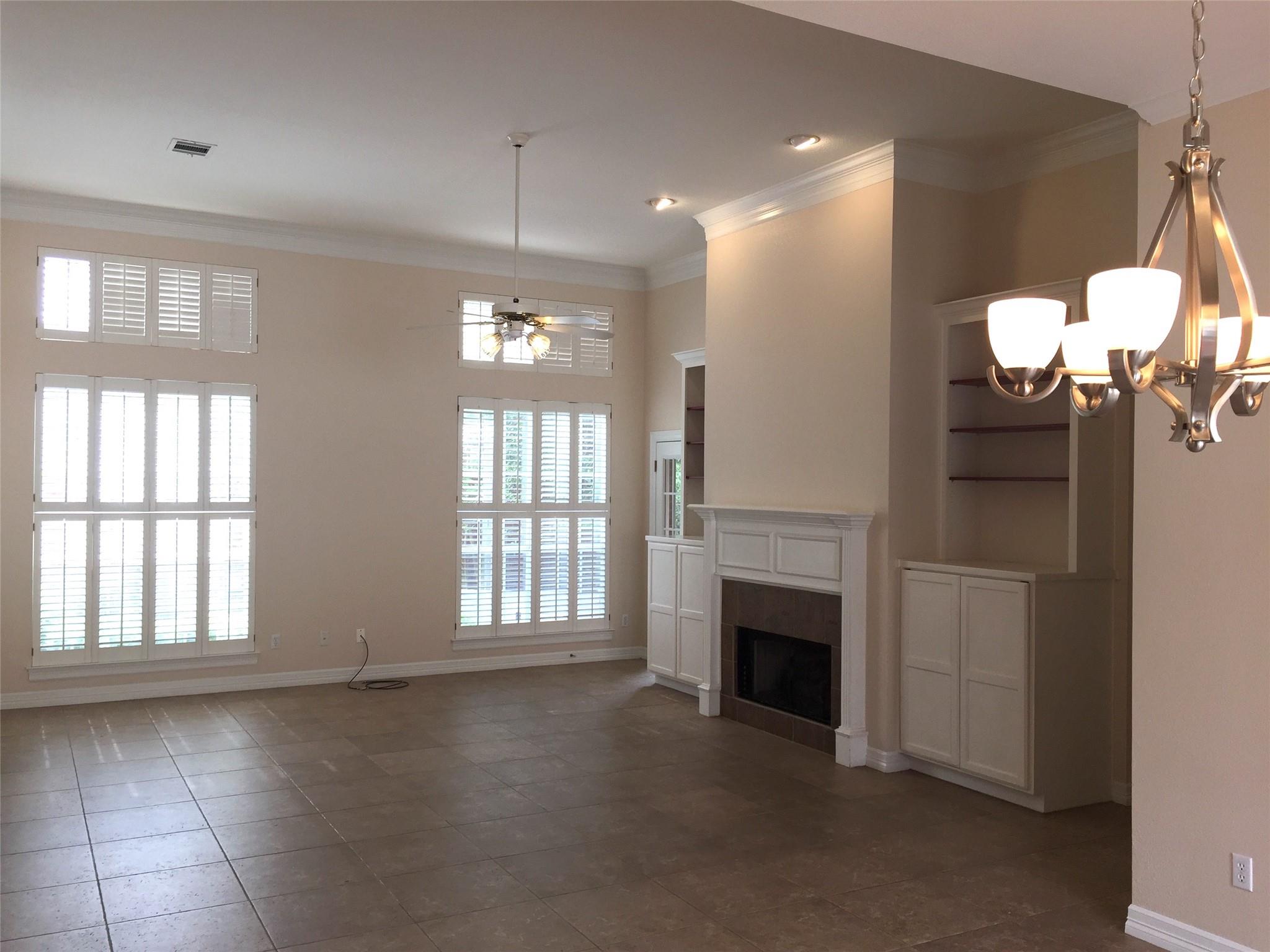 4010 Long Champ Dr # 4, Austin, TX 78746