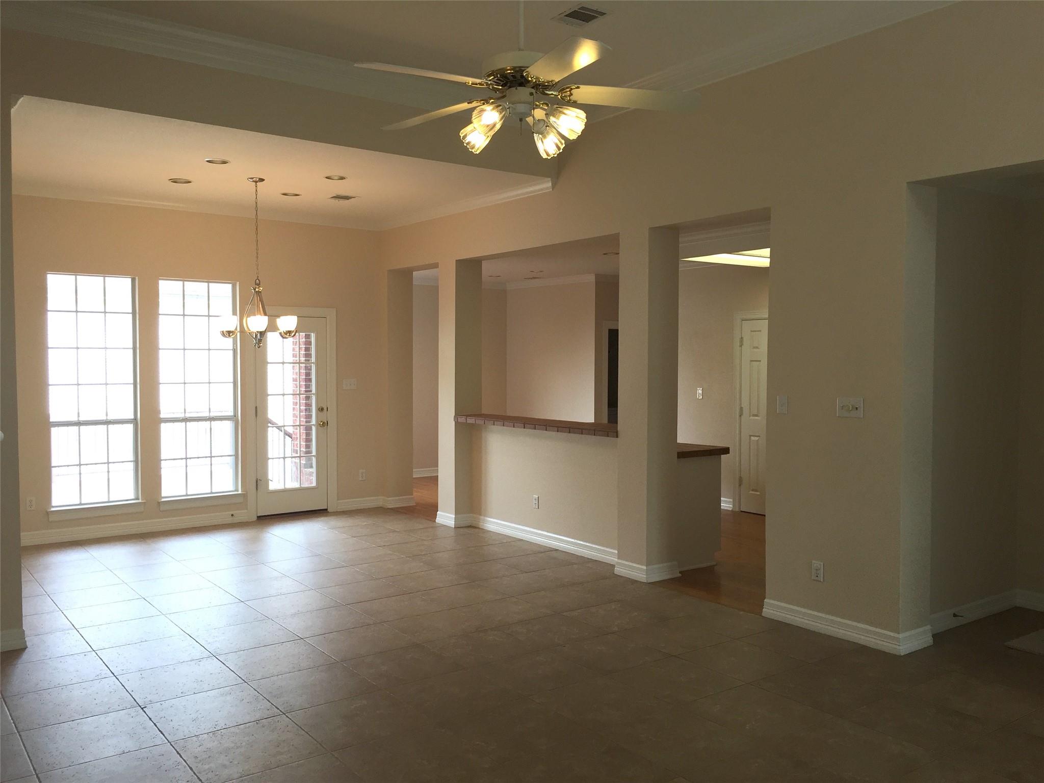 4010 Long Champ Dr # 4, Austin, TX 78746