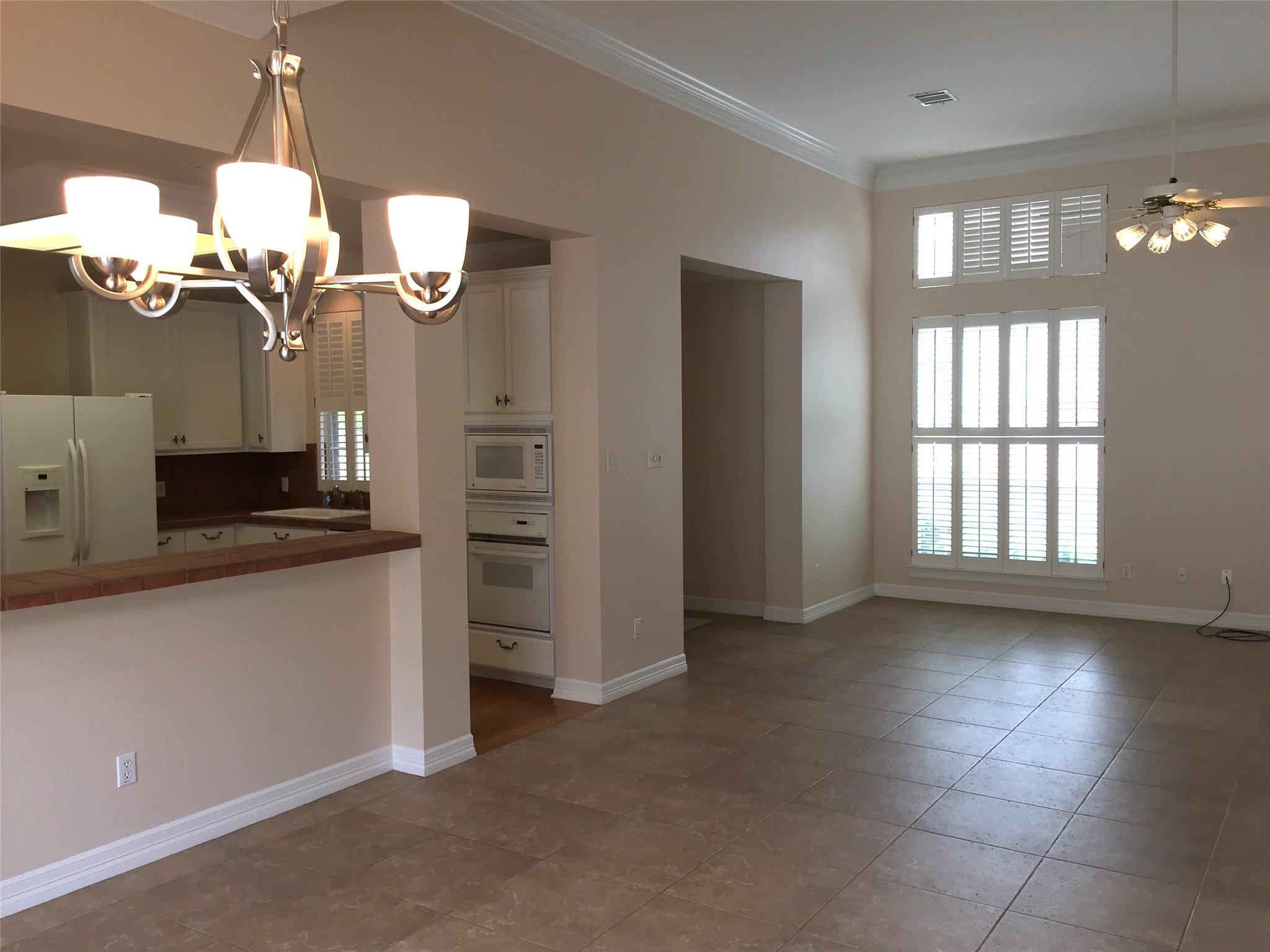 4010 Long Champ Dr # 4, Austin, TX 78746