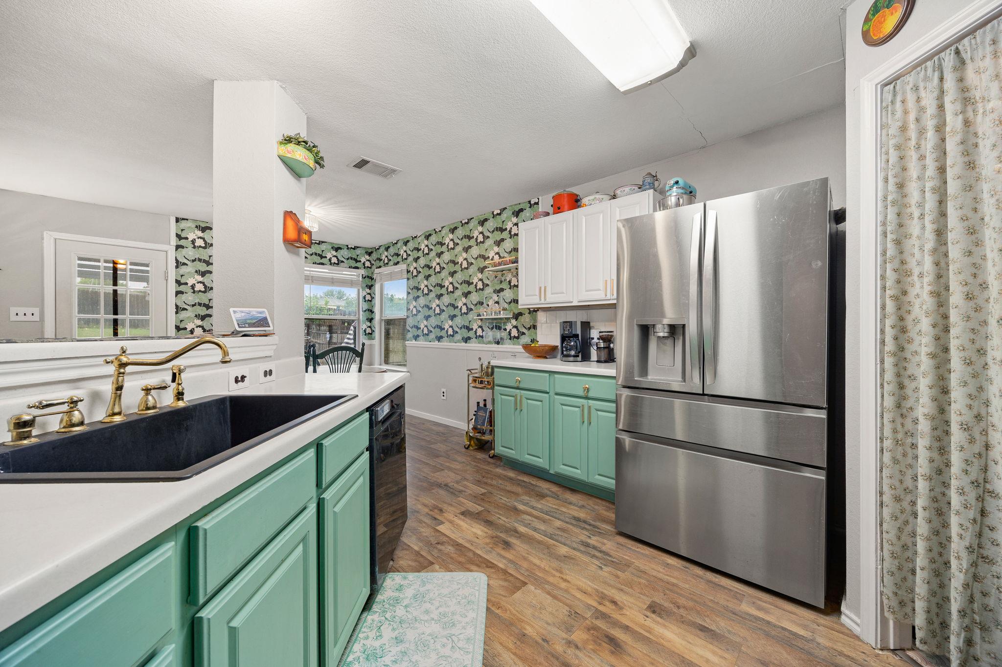 137 Sawgrass Cir, Kyle, TX 78640