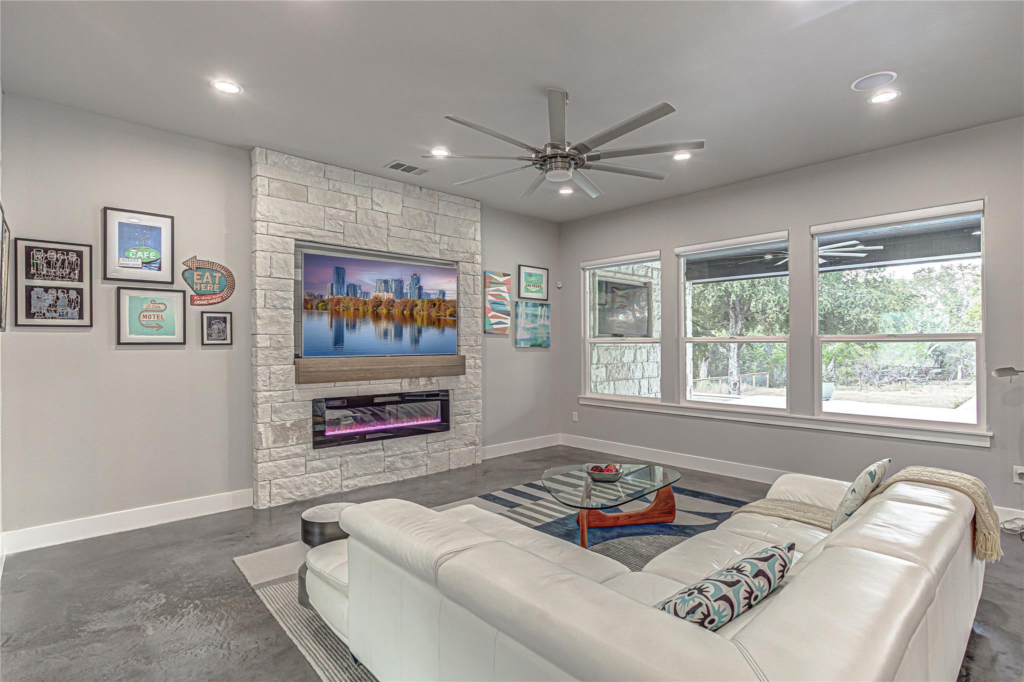 507 Boulder Creek Dr, Marble Falls, TX 78654