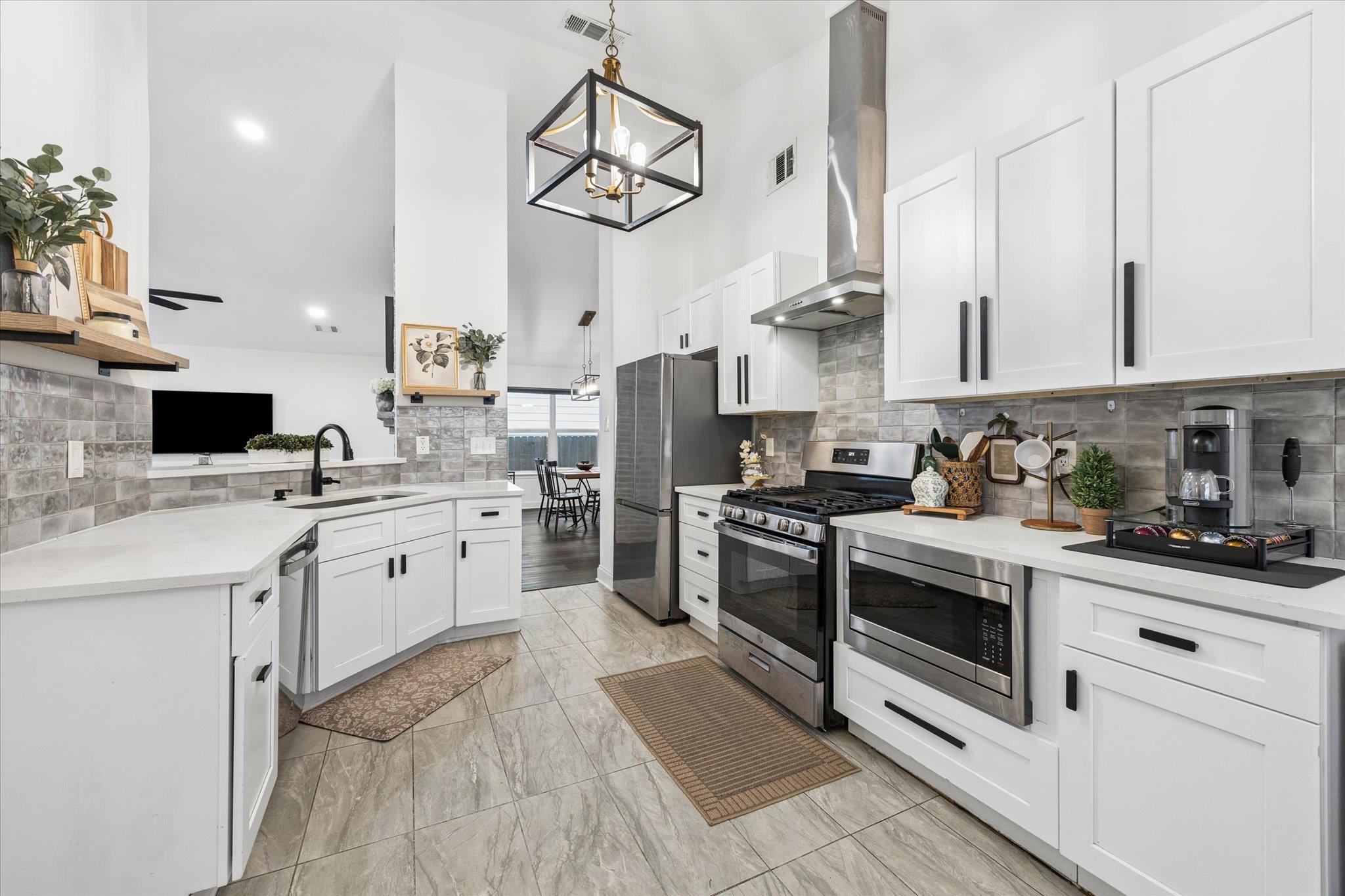 15106 Natural Spring Way, Austin, TX 78728