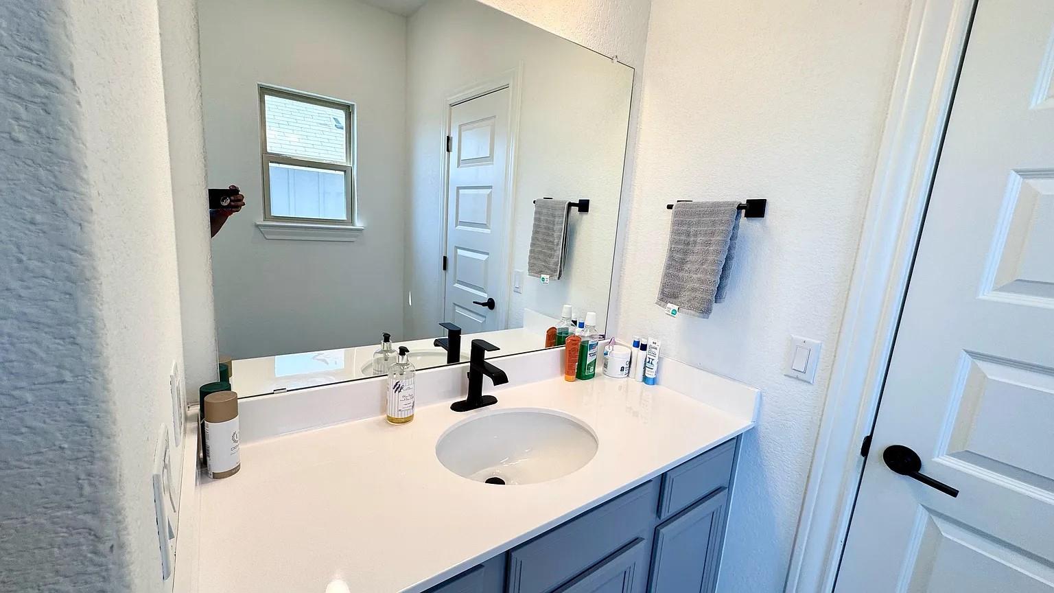 126 Georgia Lace Trl, Georgetown, TX 78626
