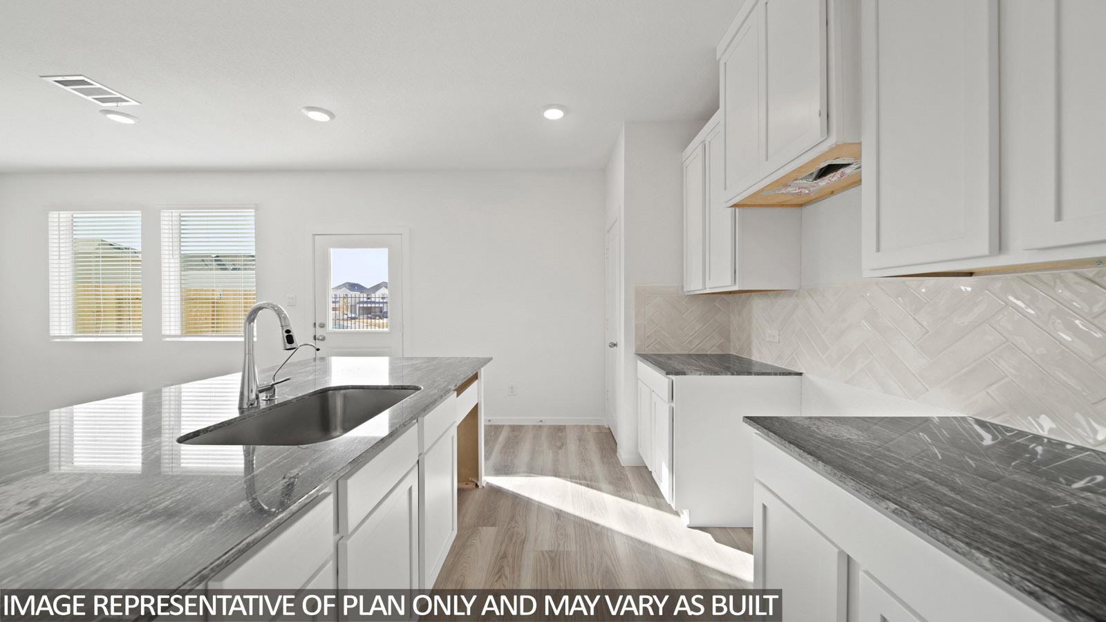 228 Flying Tiger Trl, Jarrell, TX 76537