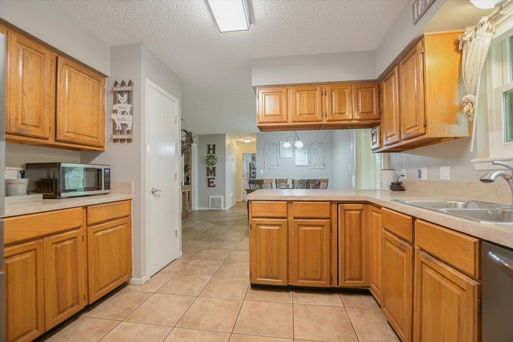 800 Texas Ave, Kingsland, TX 78639