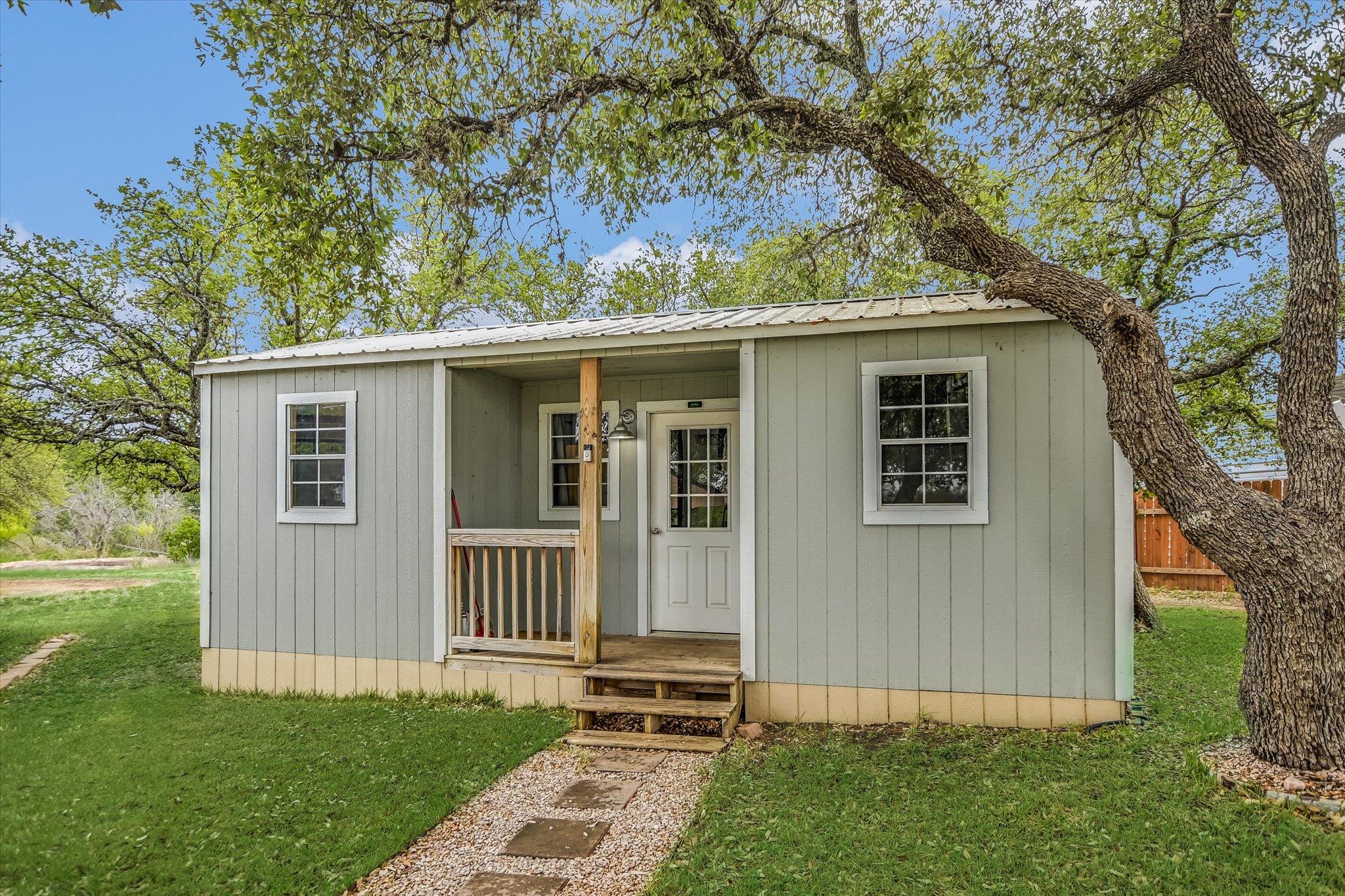 800 Texas Ave, Kingsland, TX 78639