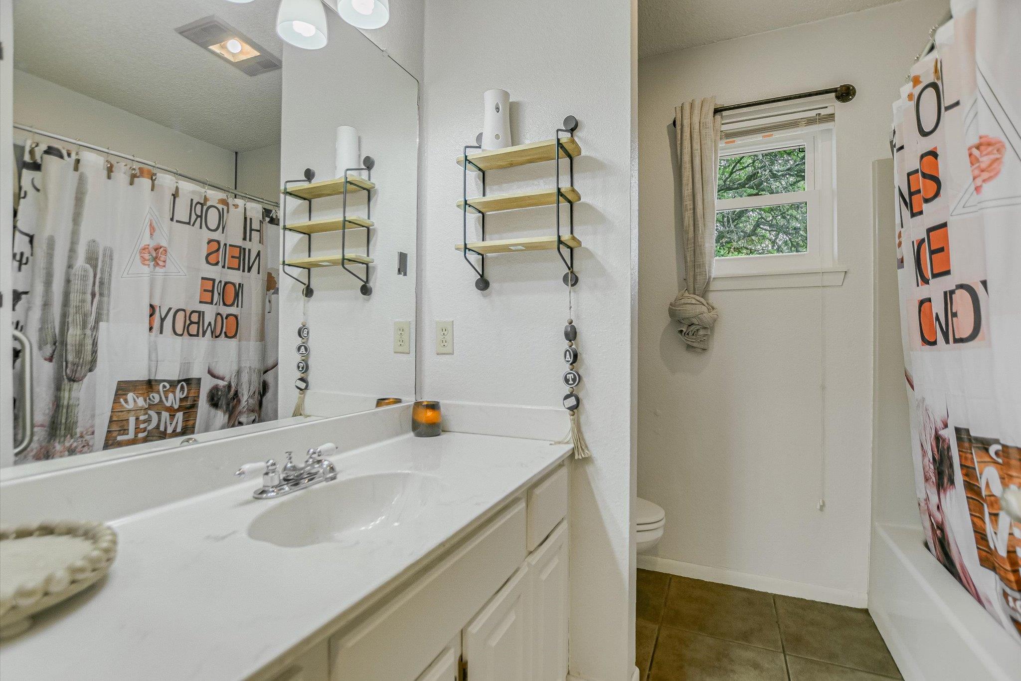 800 Texas Ave, Kingsland, TX 78639