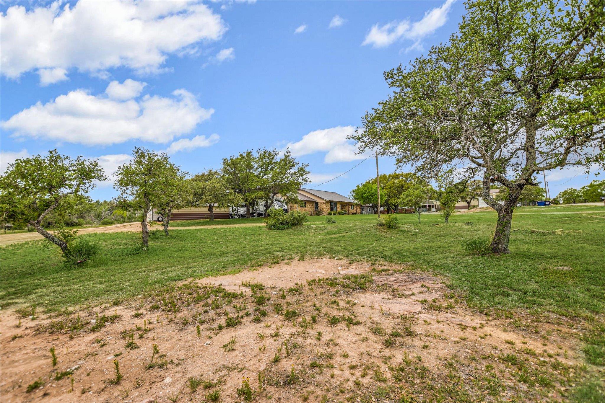 800 Texas Ave, Kingsland, TX 78639