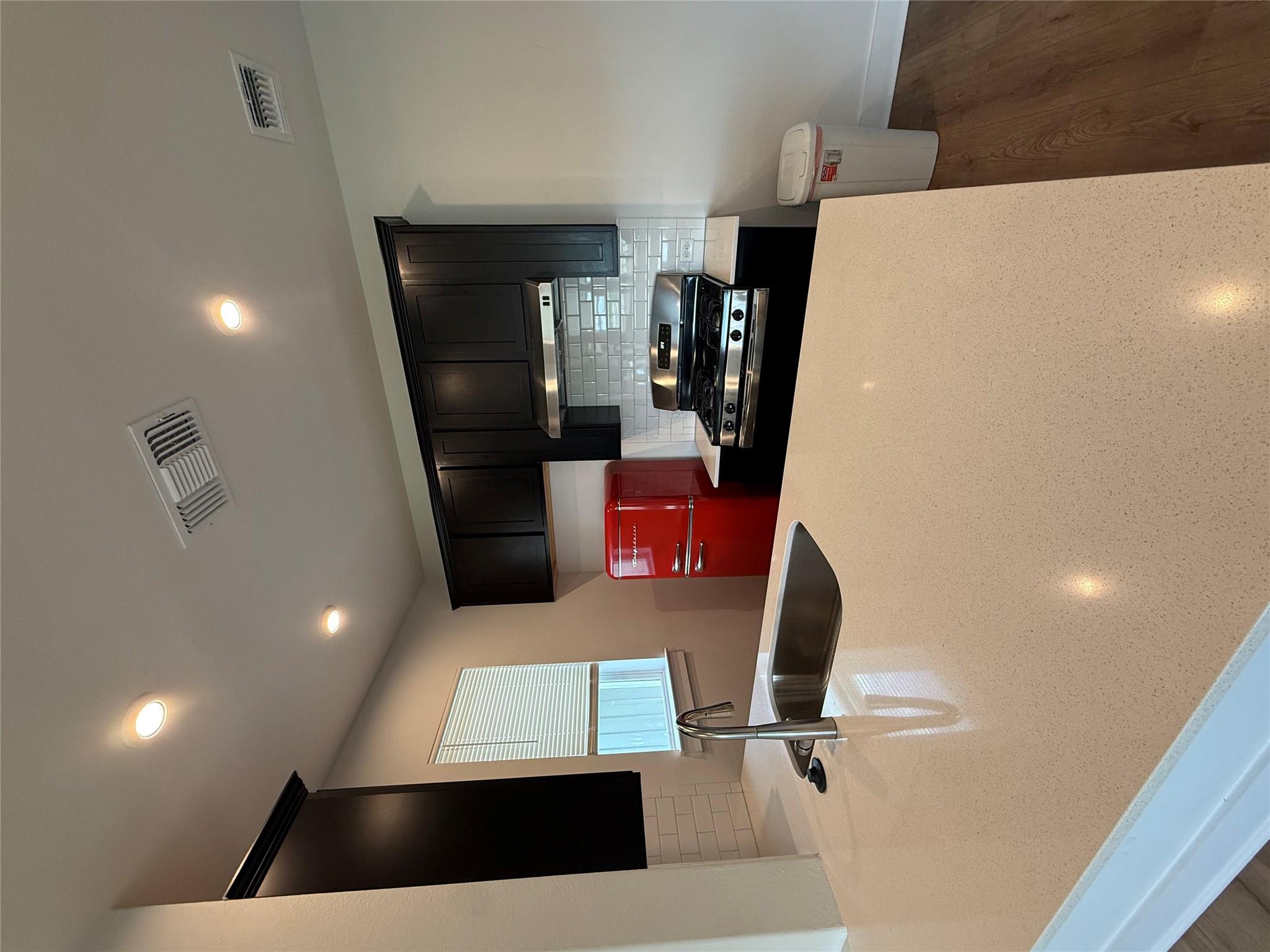6414 Cowman Way, Austin, TX 78747