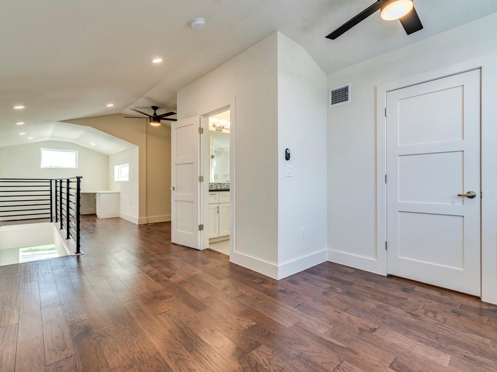 6412 Carson Rdg # B, Austin, TX 78741