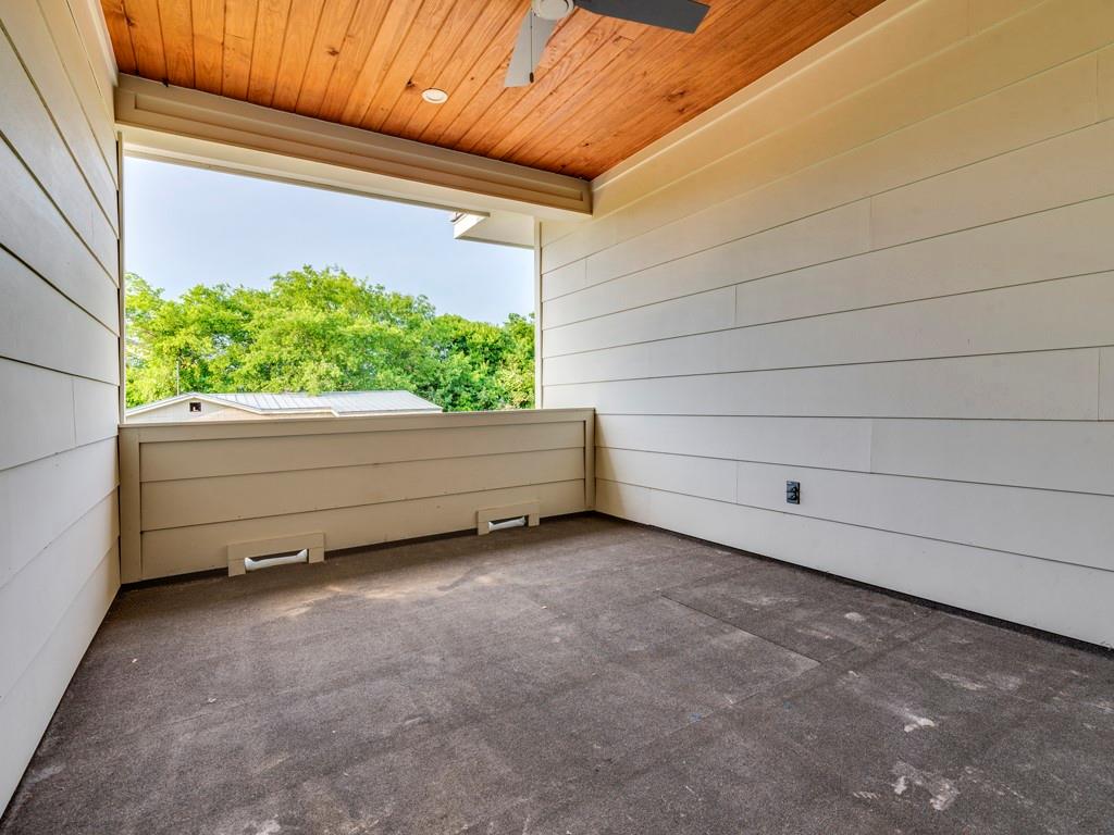 6412 Carson Rdg # B, Austin, TX 78741