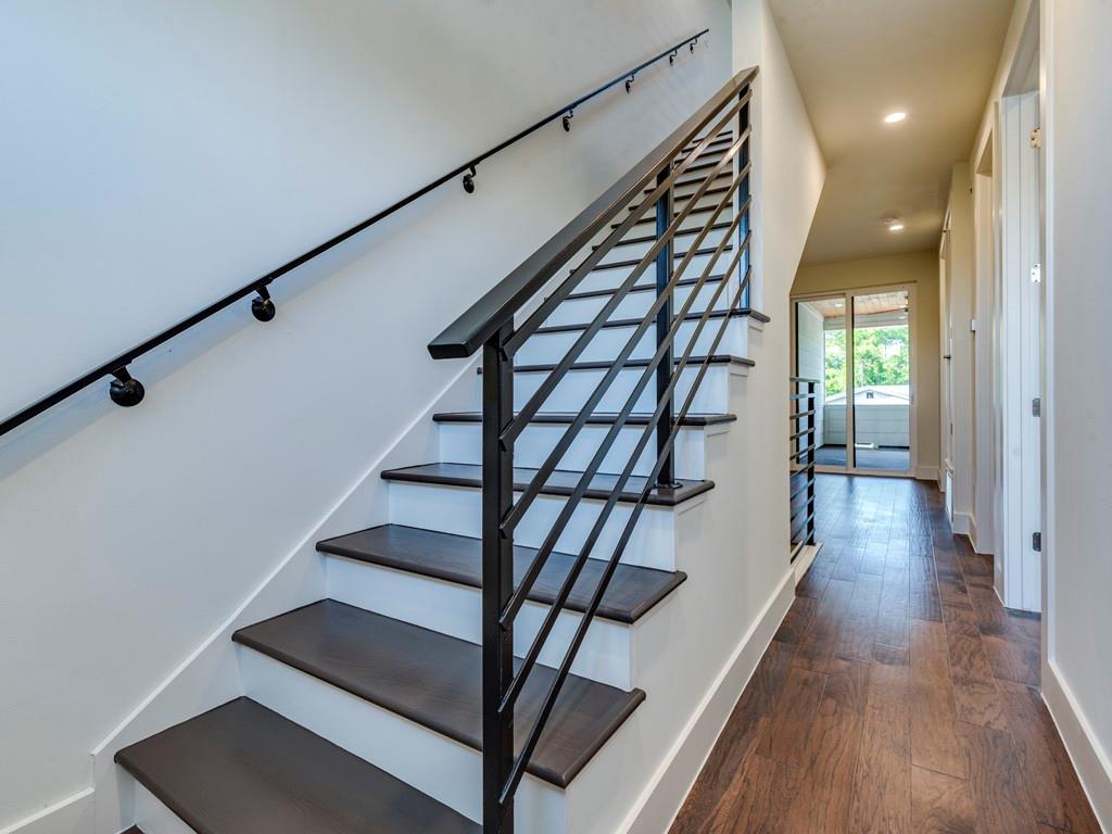 6412 Carson Rdg # B, Austin, TX 78741