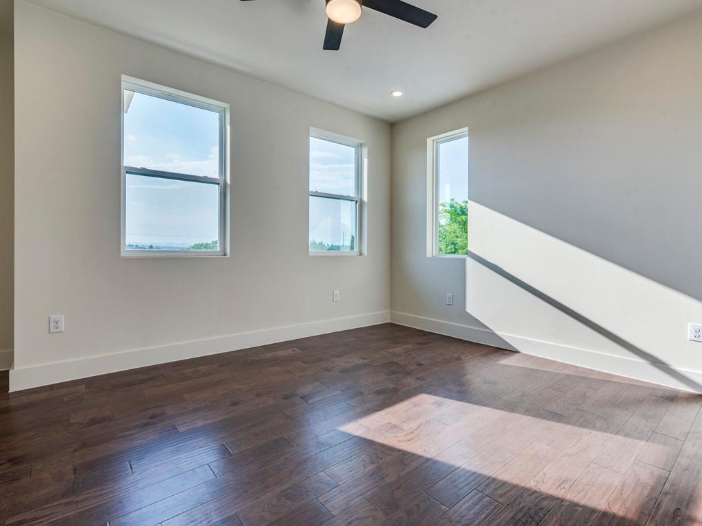 6412 Carson Rdg # B, Austin, TX 78741