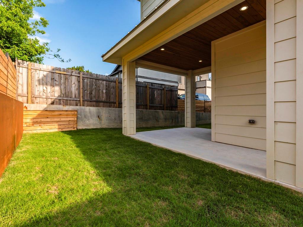 6412 Carson Rdg # B, Austin, TX 78741