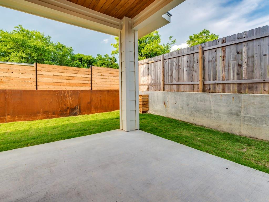 6412 Carson Rdg # B, Austin, TX 78741