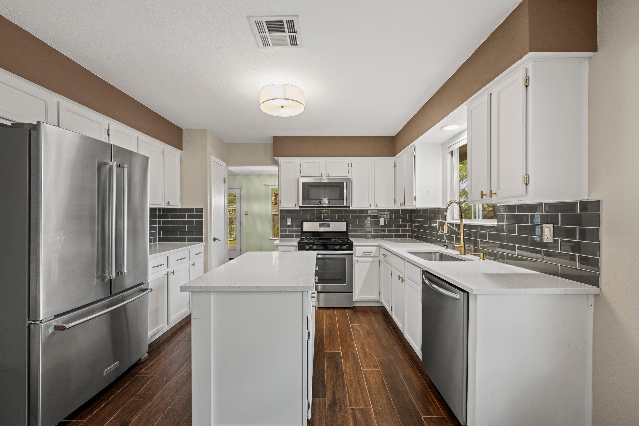 4820 Marblehead Dr, Austin, TX 78727