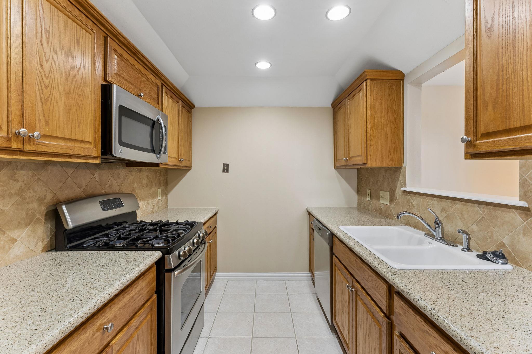 8340 Fathom Cir # 103, Austin, TX 78750
