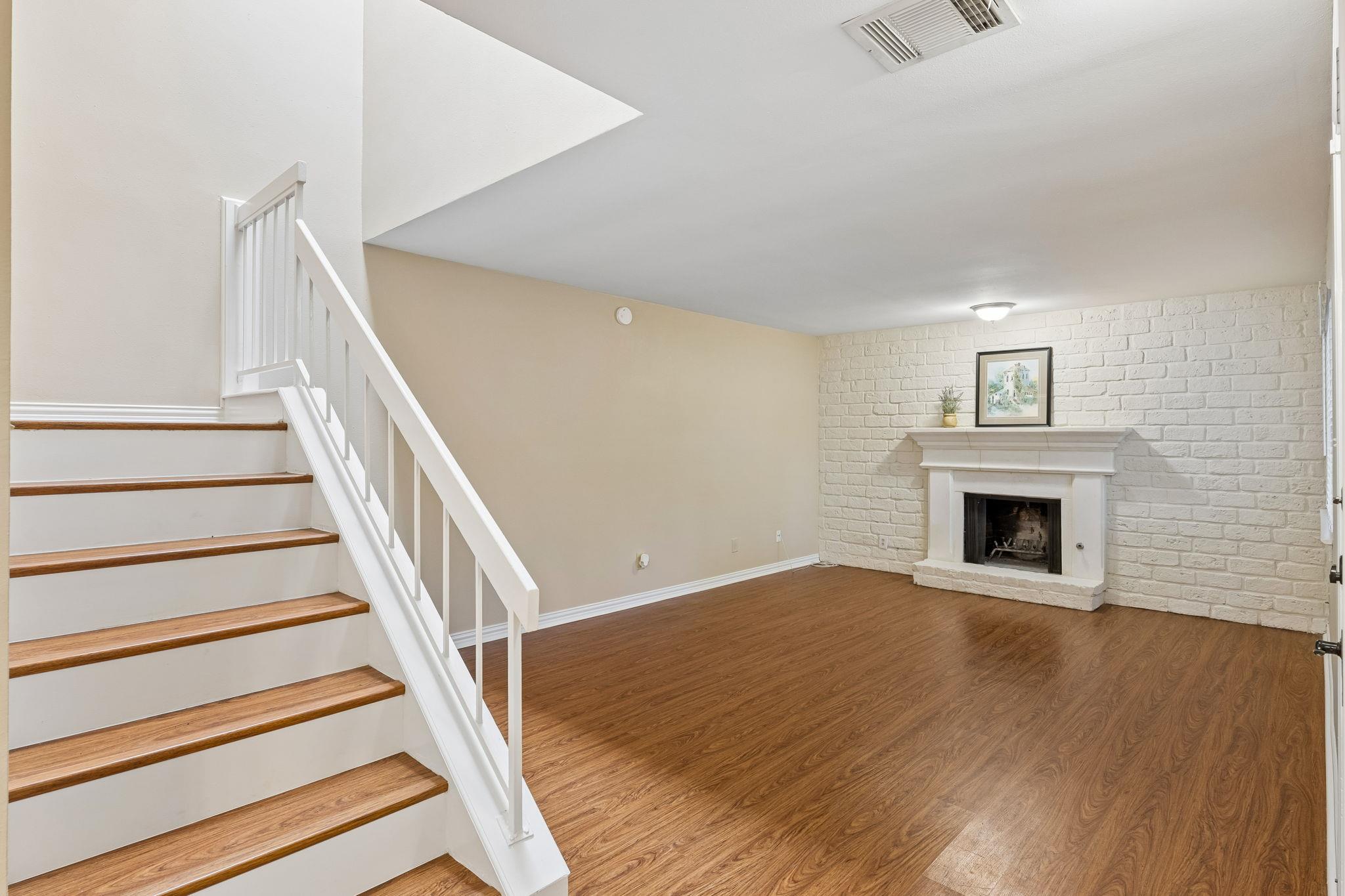8340 Fathom Cir # 103, Austin, TX 78750