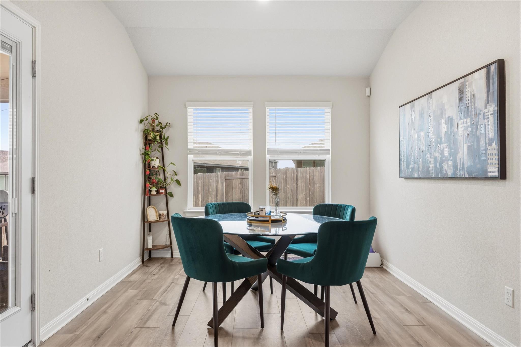 162 El Capitan Loop, Dripping Springs, TX 78620