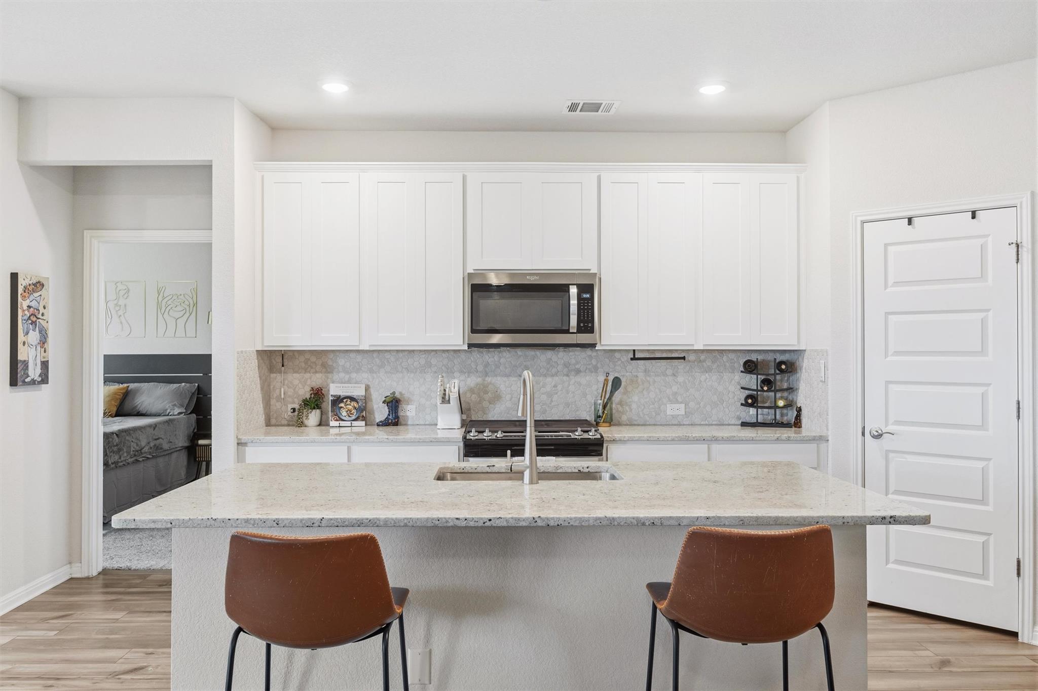 162 El Capitan Loop, Dripping Springs, TX 78620