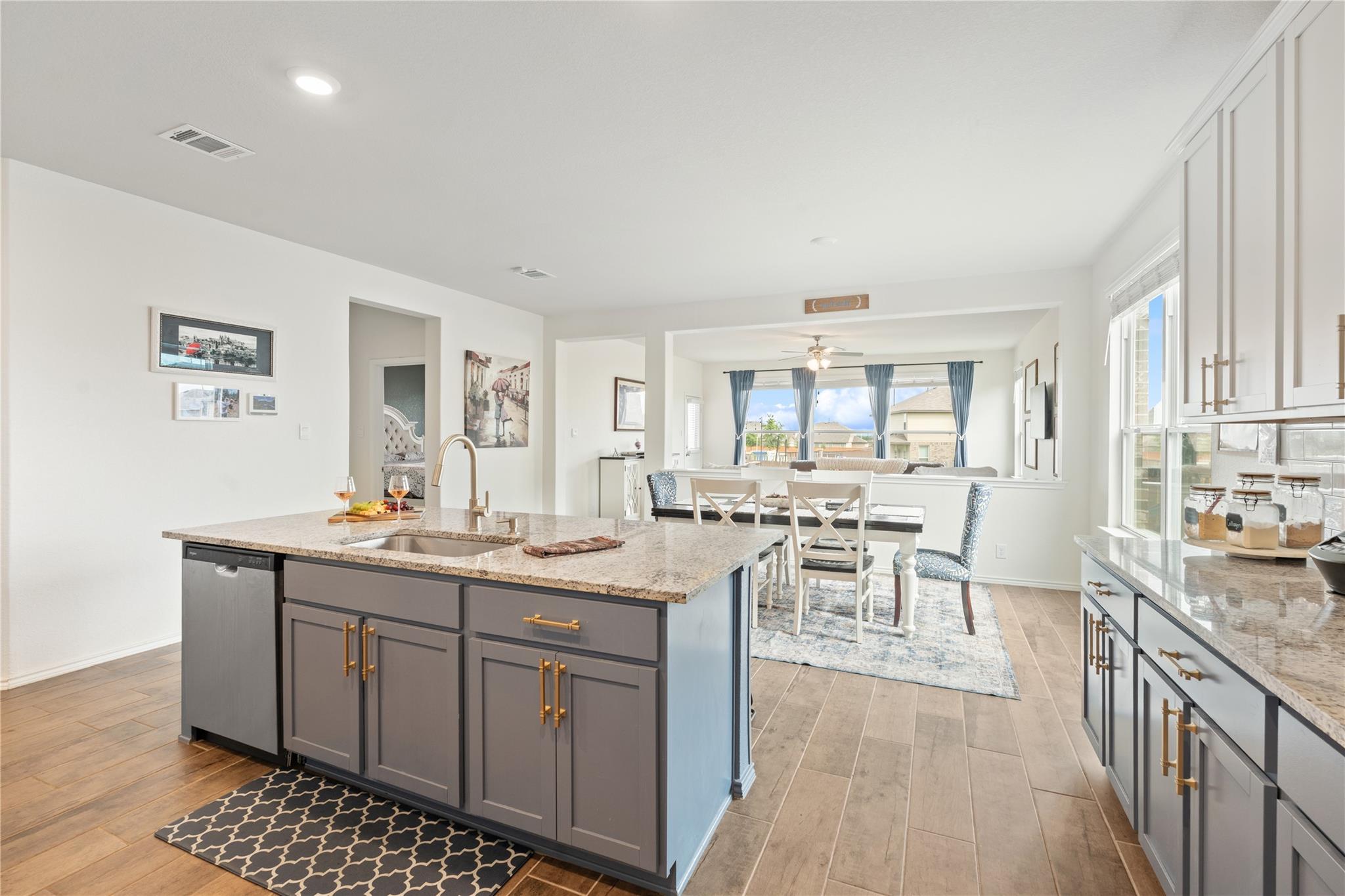 327 Steele Way Way, Cibolo, TX 78108