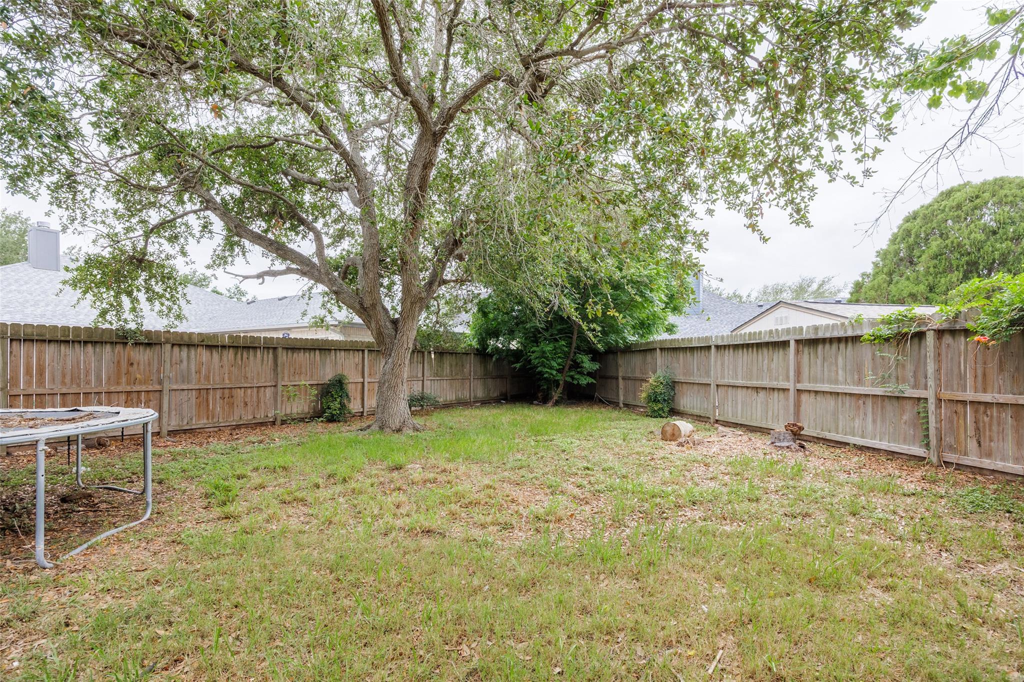 320 Long Pointe Dr, Portland, TX 78374