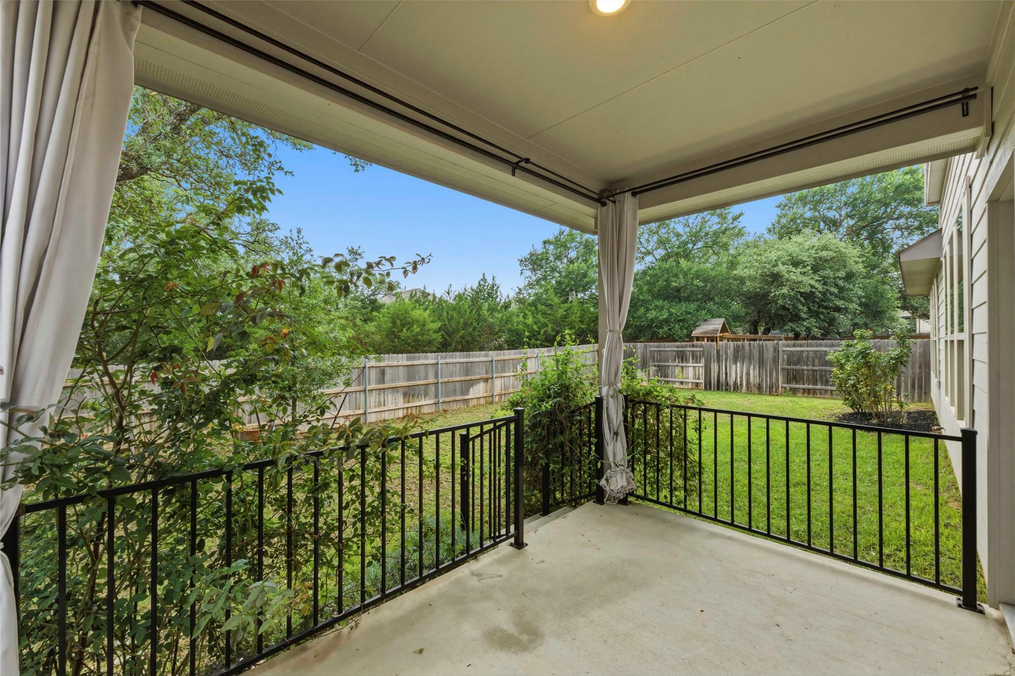 182 Palmillas Dr, Dripping Springs, TX 78620