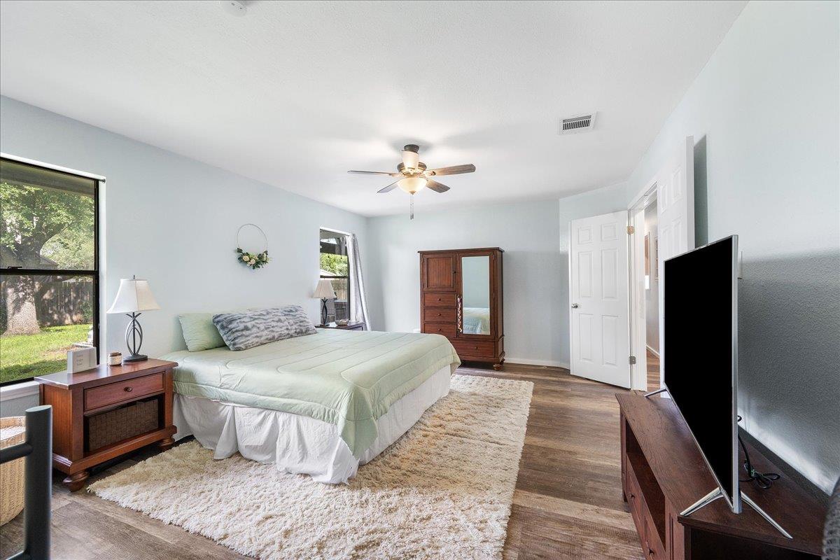 304 Sycamore Dr, Cedar Park, TX 78613