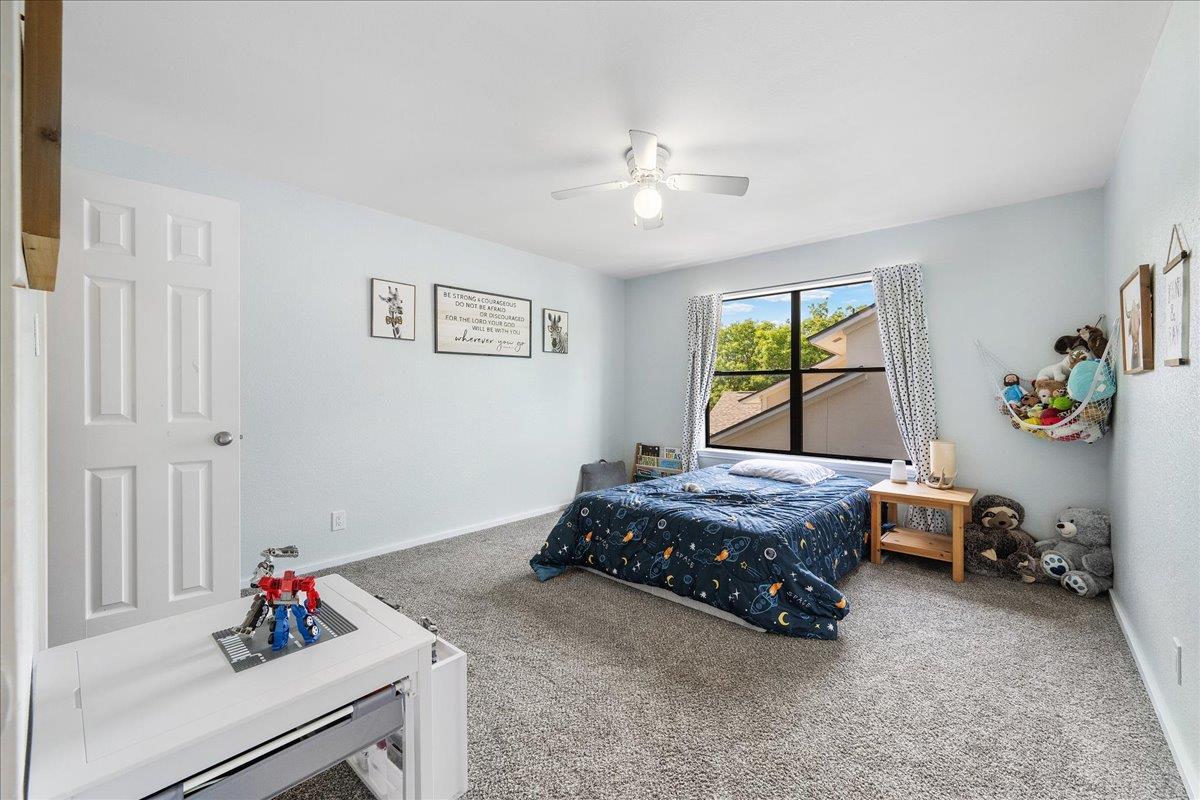 304 Sycamore Dr, Cedar Park, TX 78613
