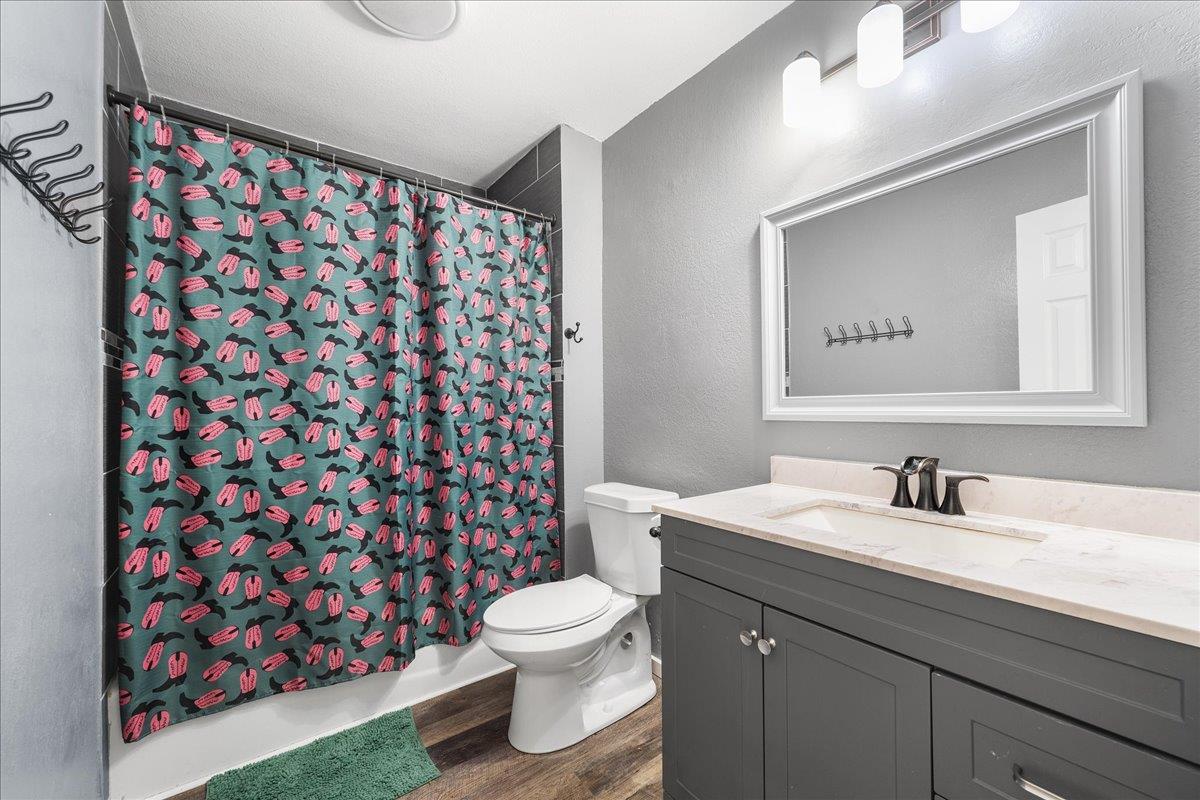 304 Sycamore Dr, Cedar Park, TX 78613