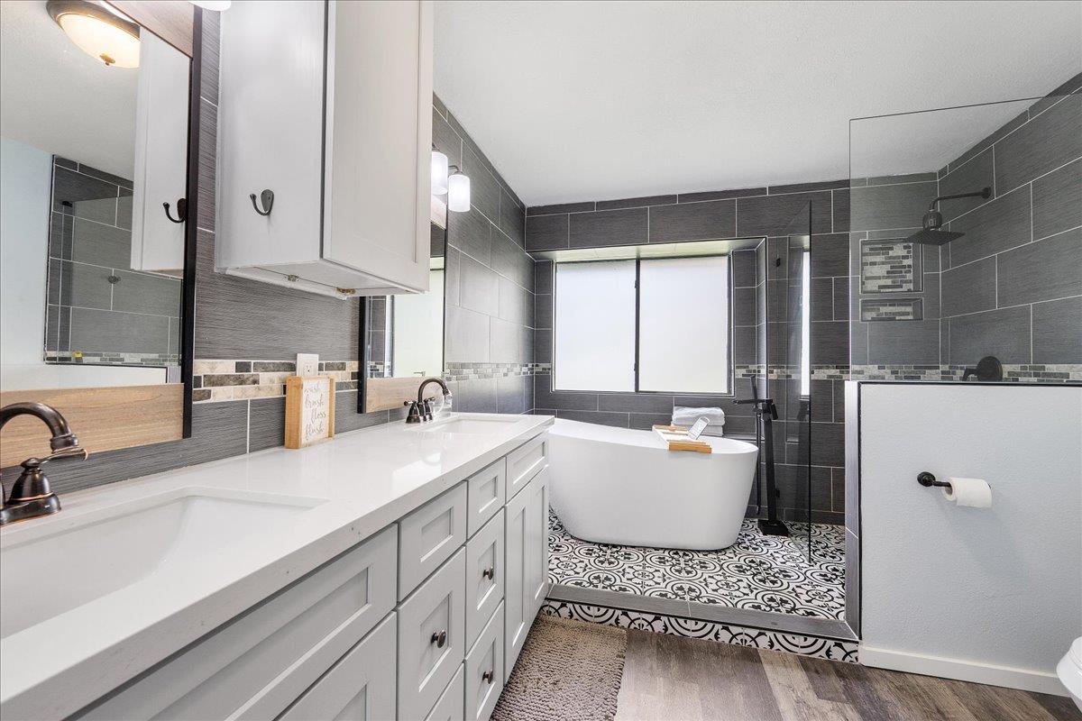 304 Sycamore Dr, Cedar Park, TX 78613