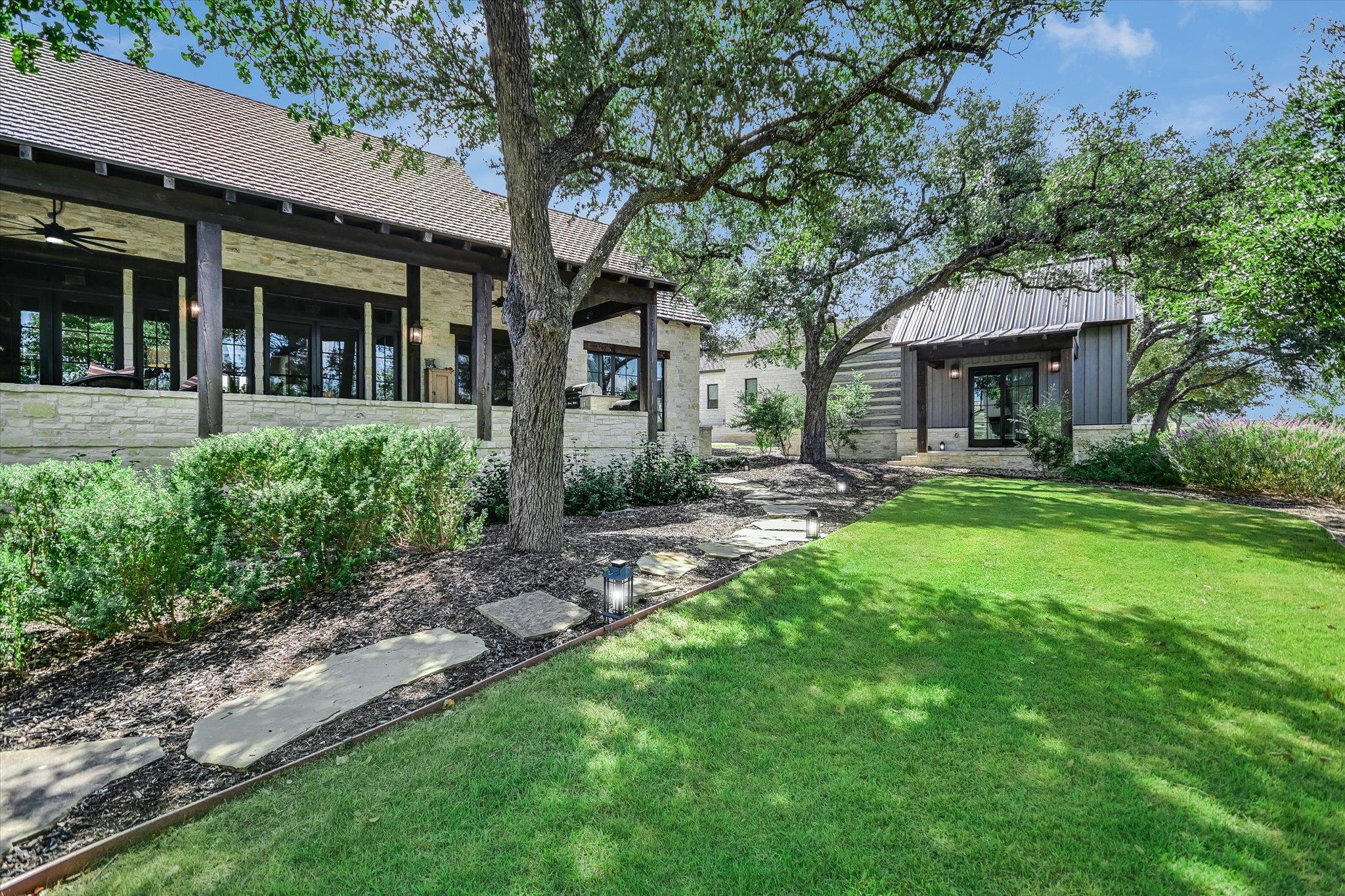 175 Putting Park Dr, Fredericksburg, TX 78624