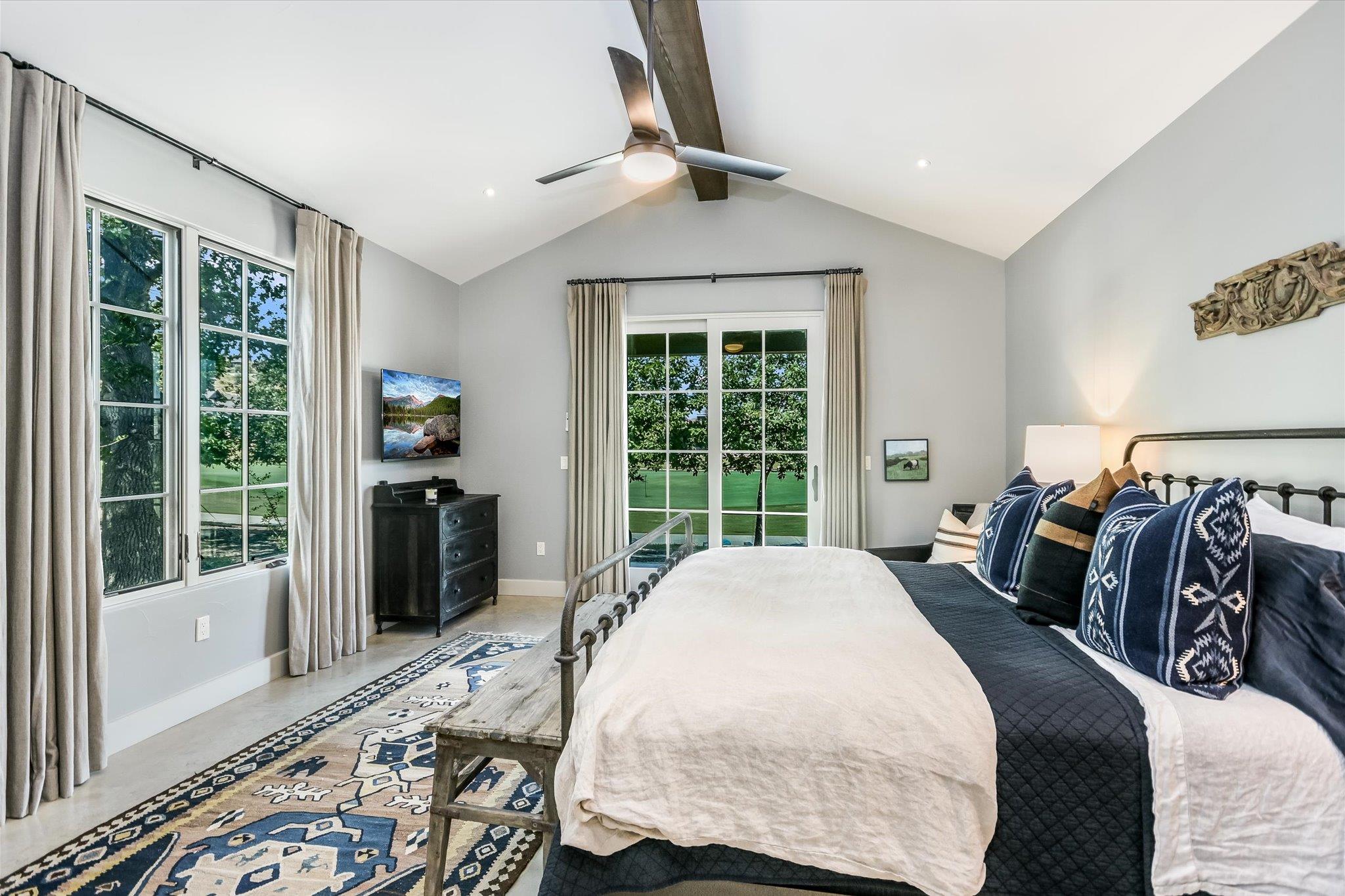 175 Putting Park Dr, Fredericksburg, TX 78624