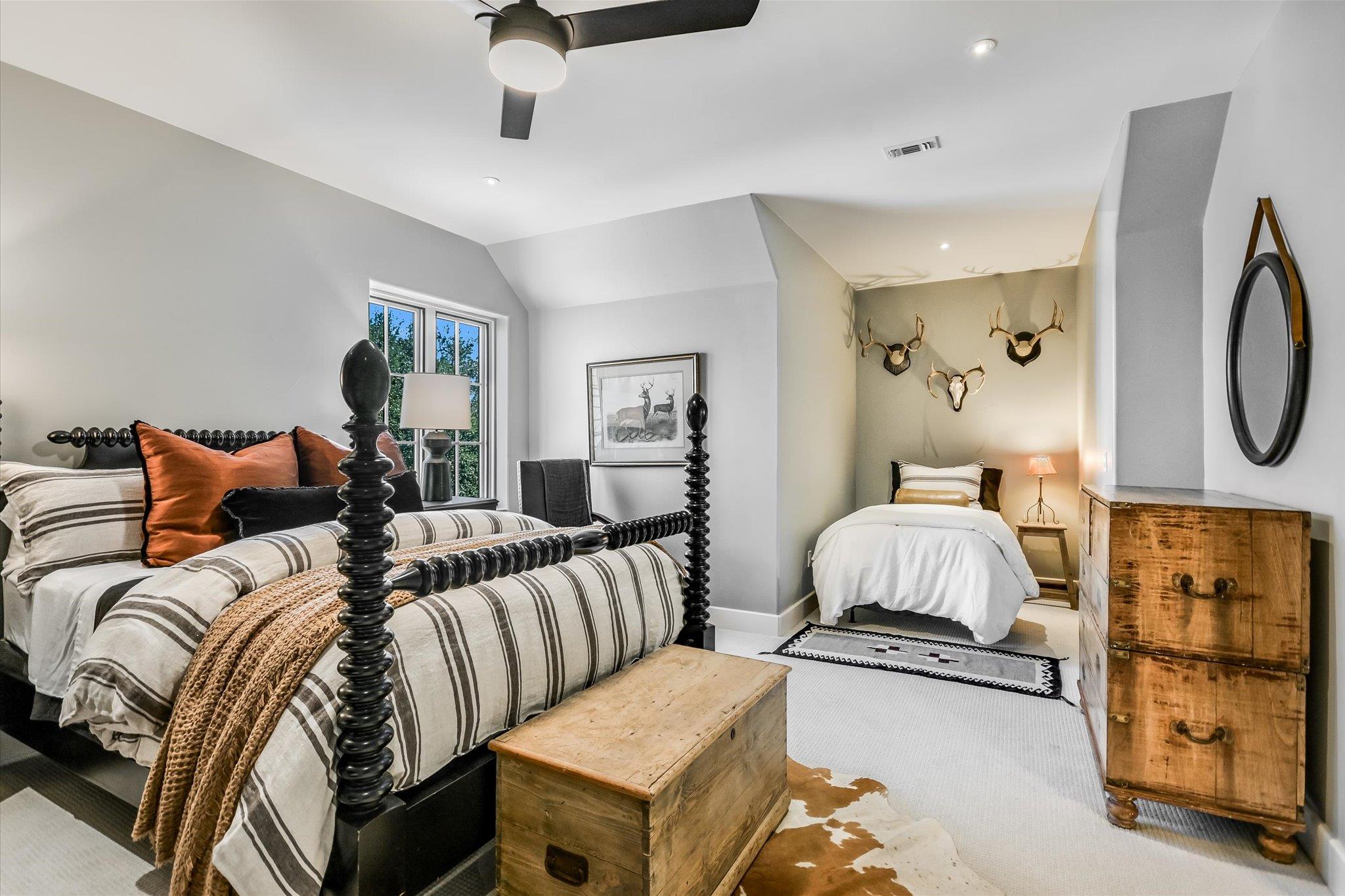 175 Putting Park Dr, Fredericksburg, TX 78624